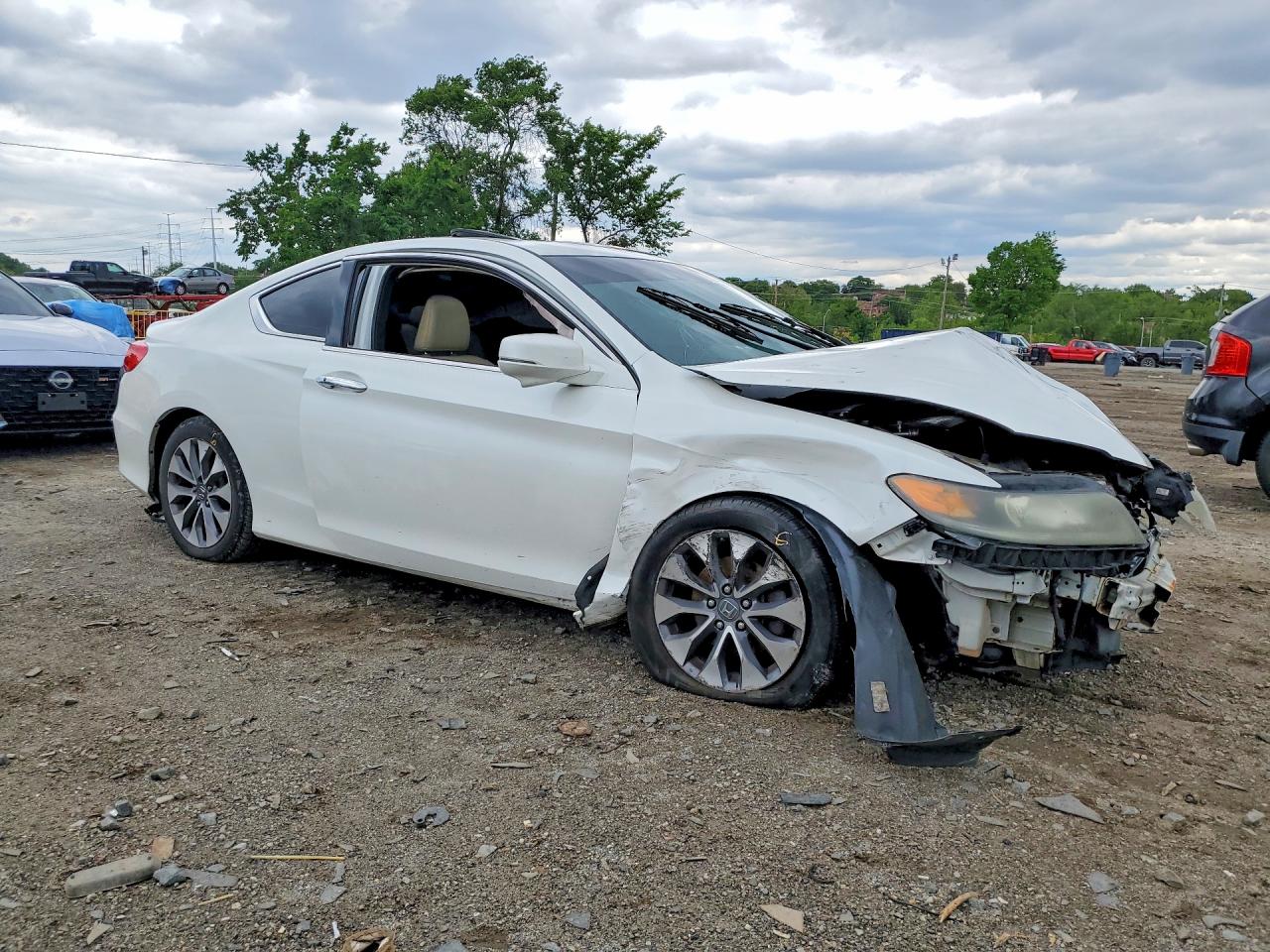 2013 Honda Accord Exl White vin: 1HGCT1B85DA012451