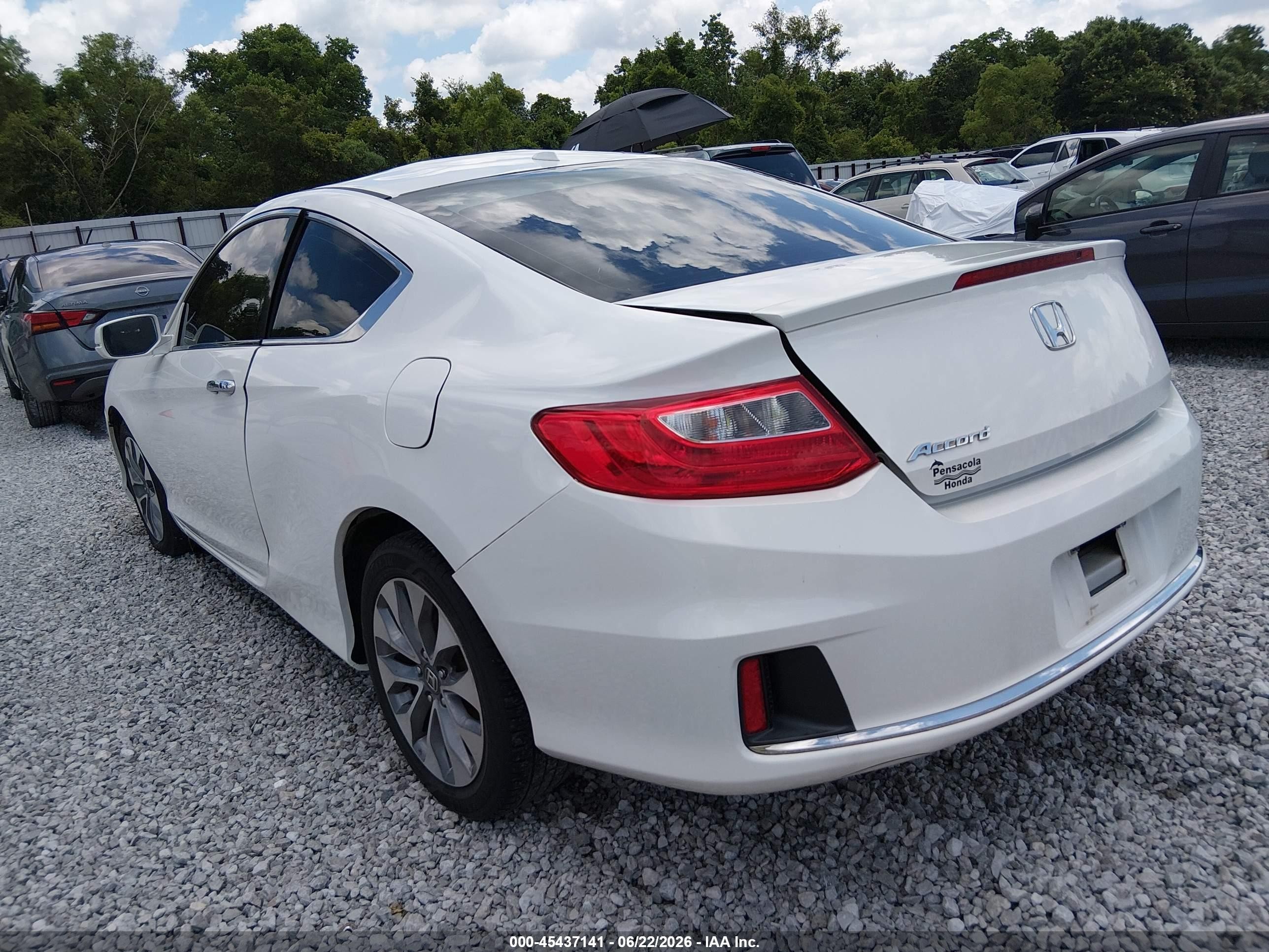 2014 Honda Accord Ex-l White vin: 1HGCT1B85EA015108