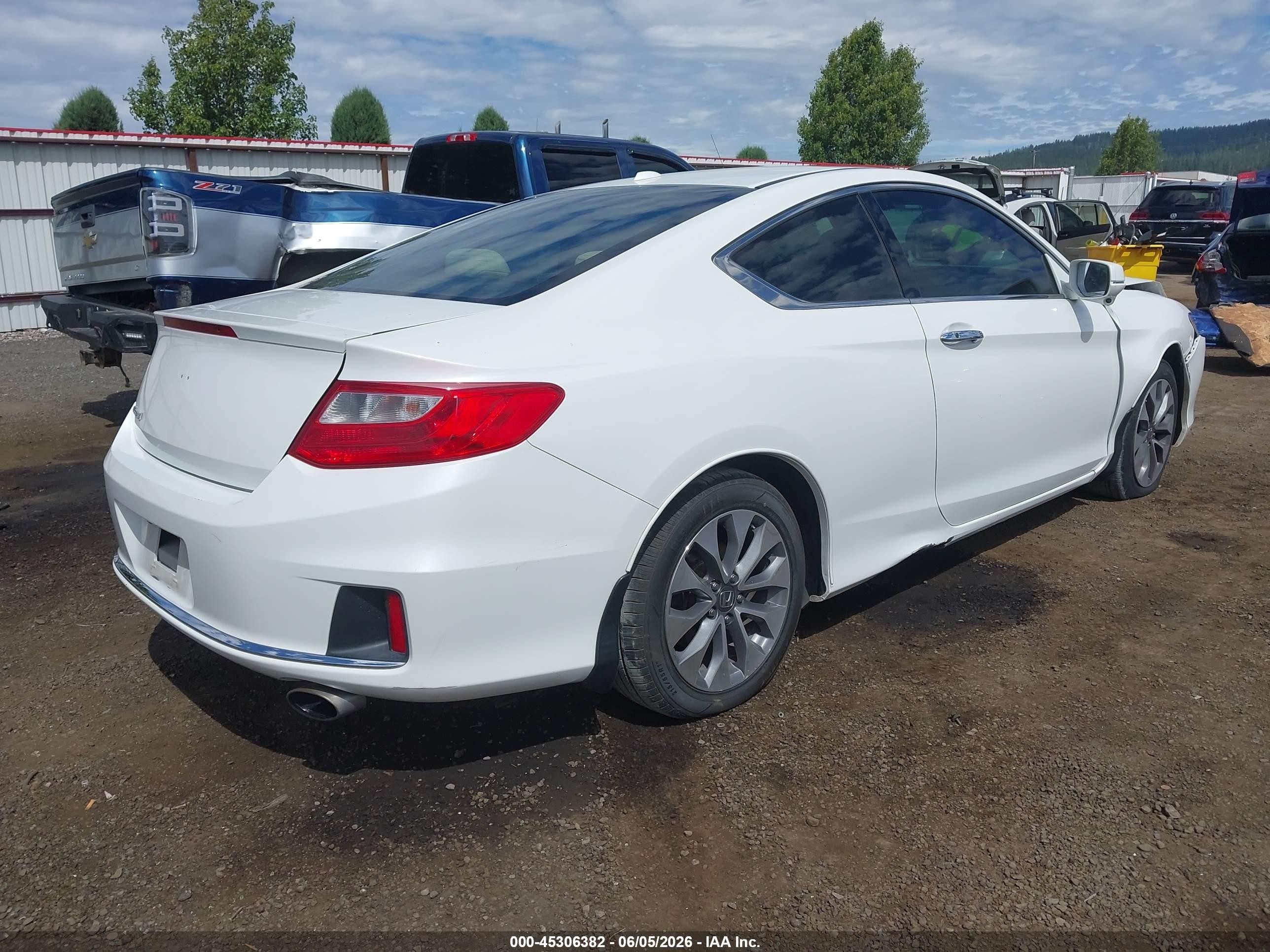 2015 Honda Accord Ex-l White vin: 1HGCT1B85FA006037