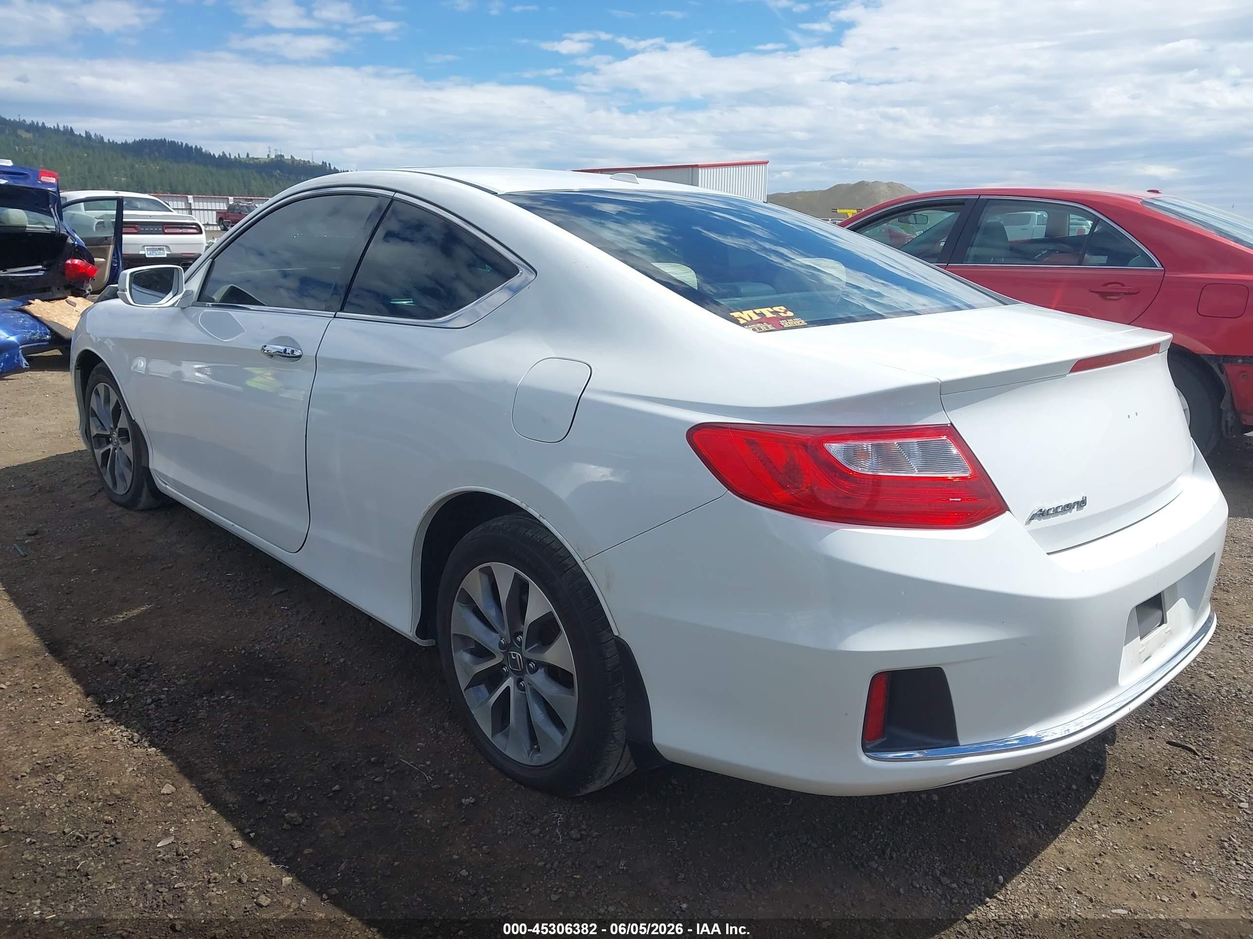 2015 Honda Accord Ex-l White vin: 1HGCT1B85FA006037
