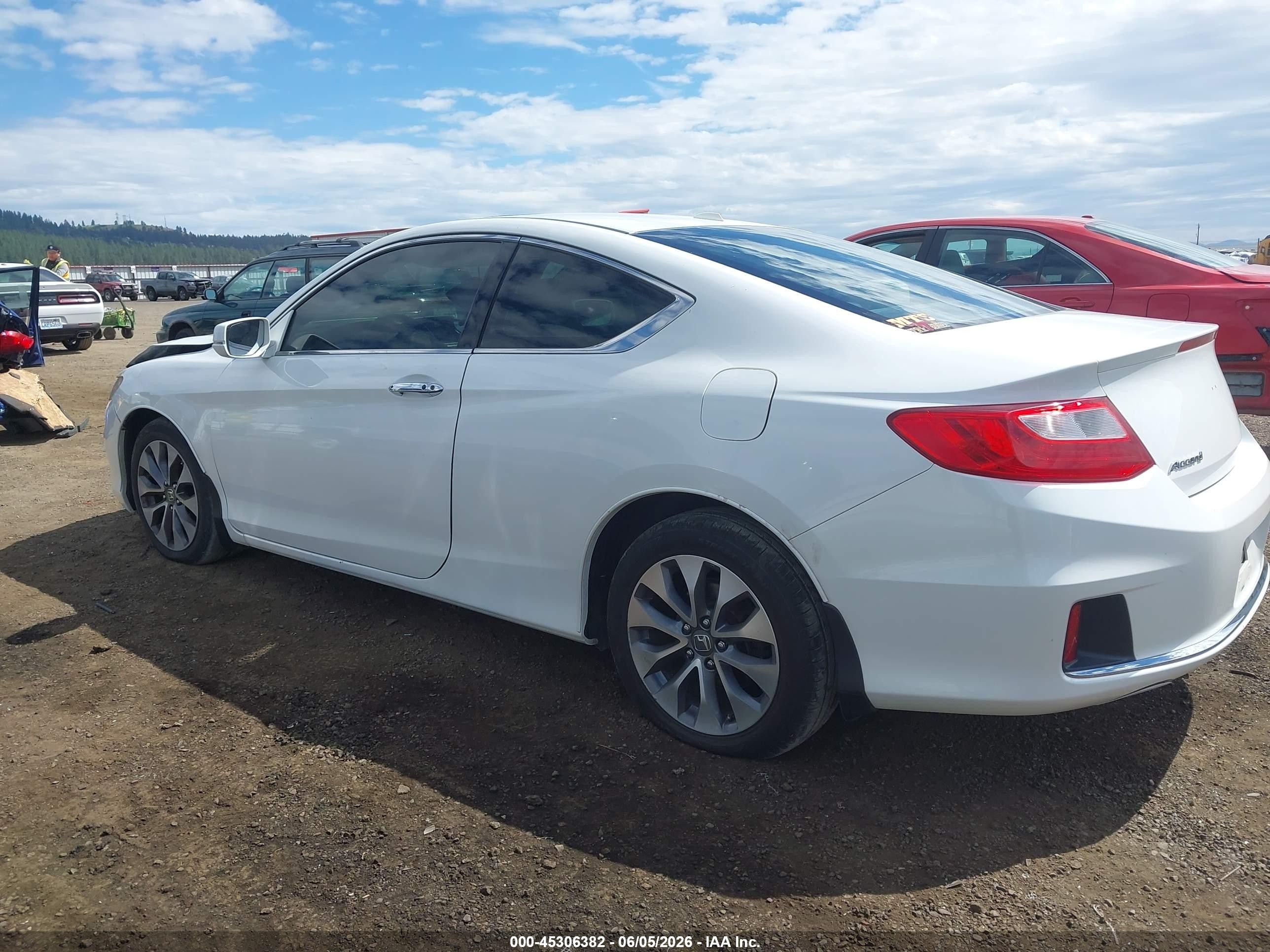 2015 Honda Accord Ex-l White vin: 1HGCT1B85FA006037