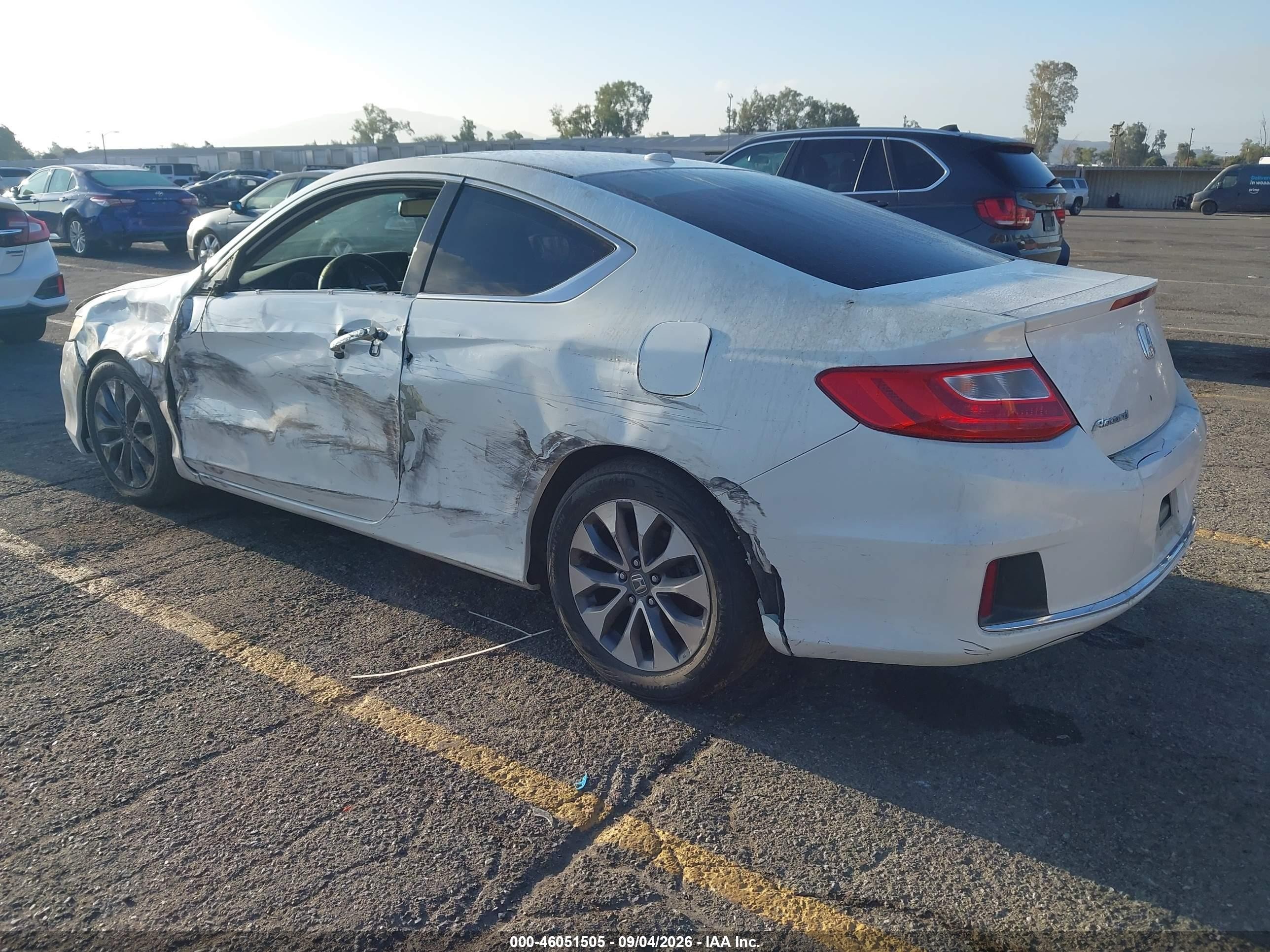 2015 Honda Accord Ex-l White vin: 1HGCT1B85FA010315