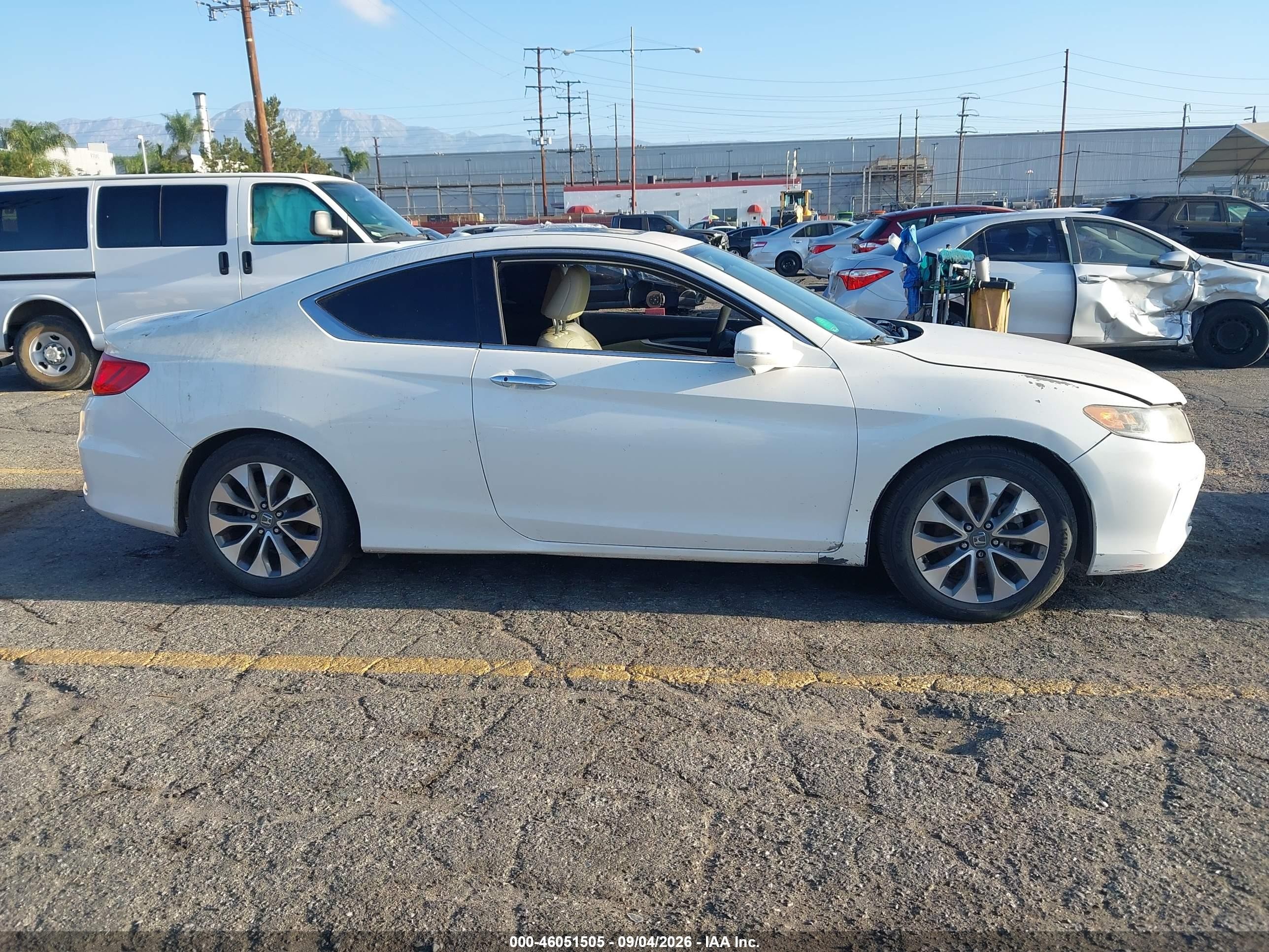 2015 Honda Accord Ex-l White vin: 1HGCT1B85FA010315
