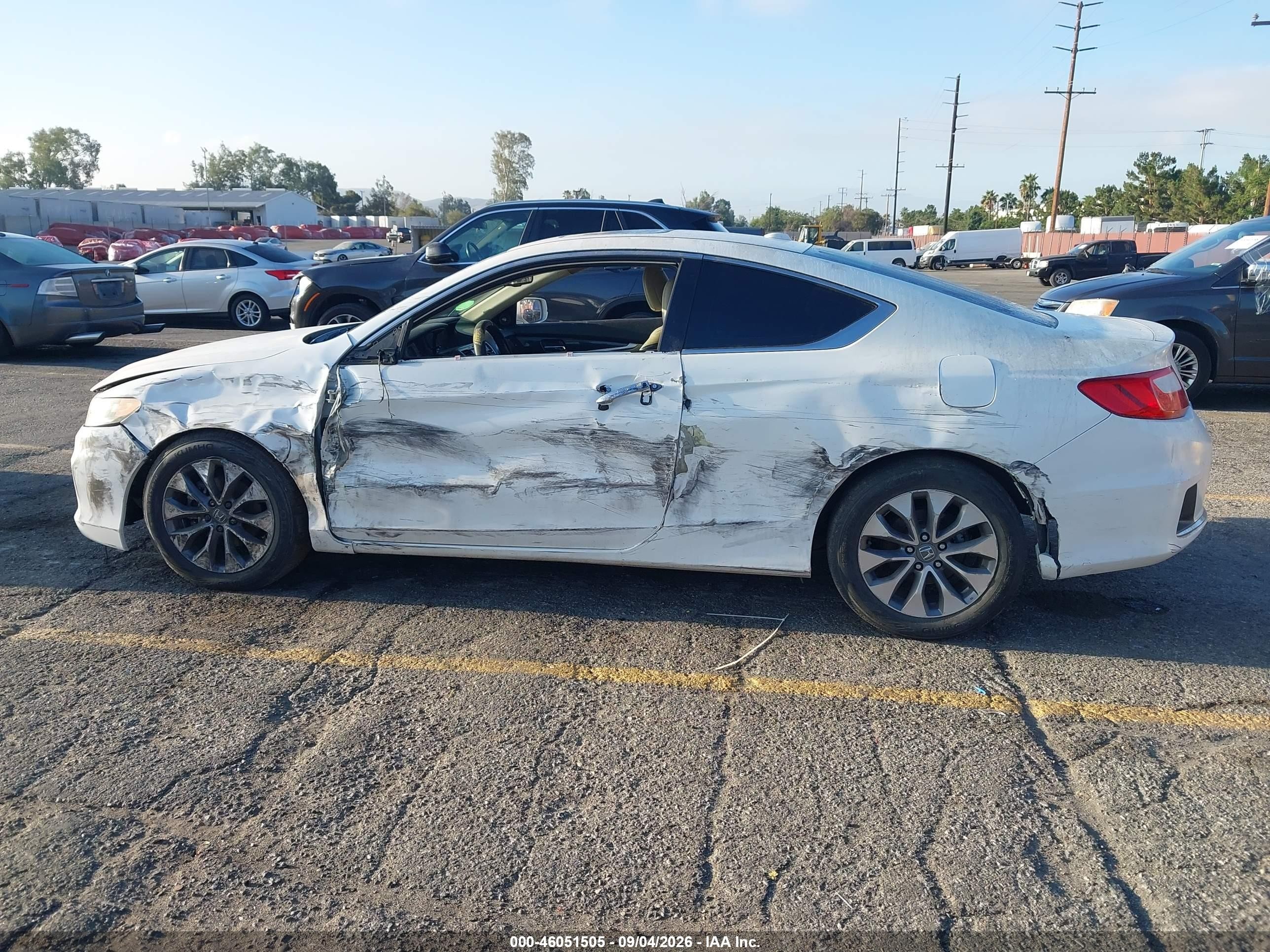 2015 Honda Accord Ex-l White vin: 1HGCT1B85FA010315
