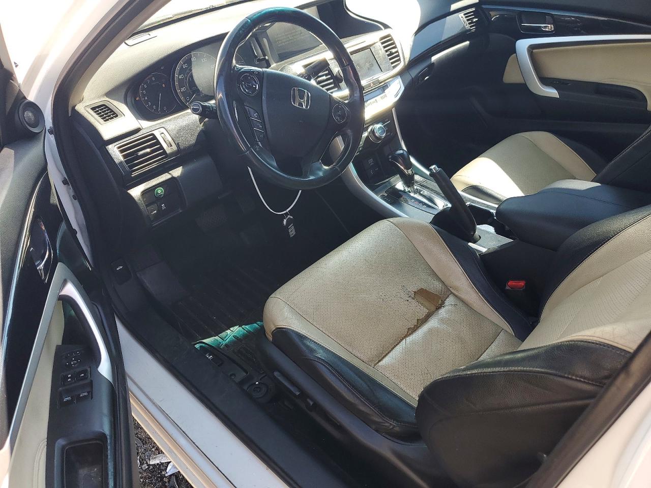 2013 Honda Accord Exl White vin: 1HGCT1B86DA010806