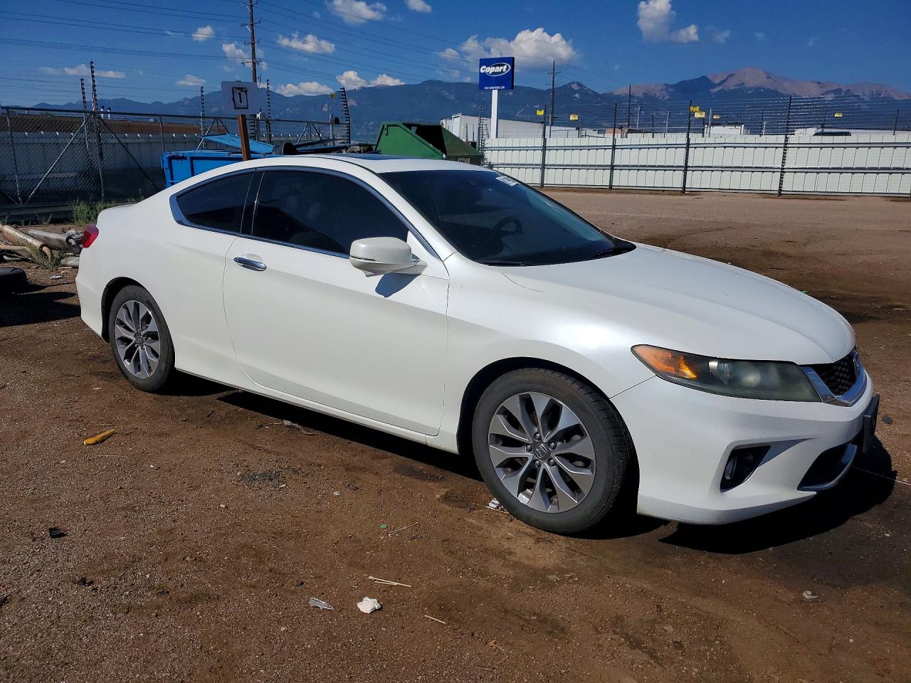 2013 Honda Accord Exl White vin: 1HGCT1B86DA010806