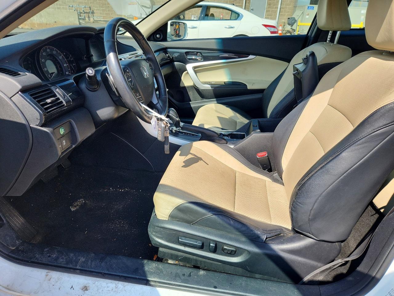 2013 Honda Accord Exl White vin: 1HGCT1B86DA018582