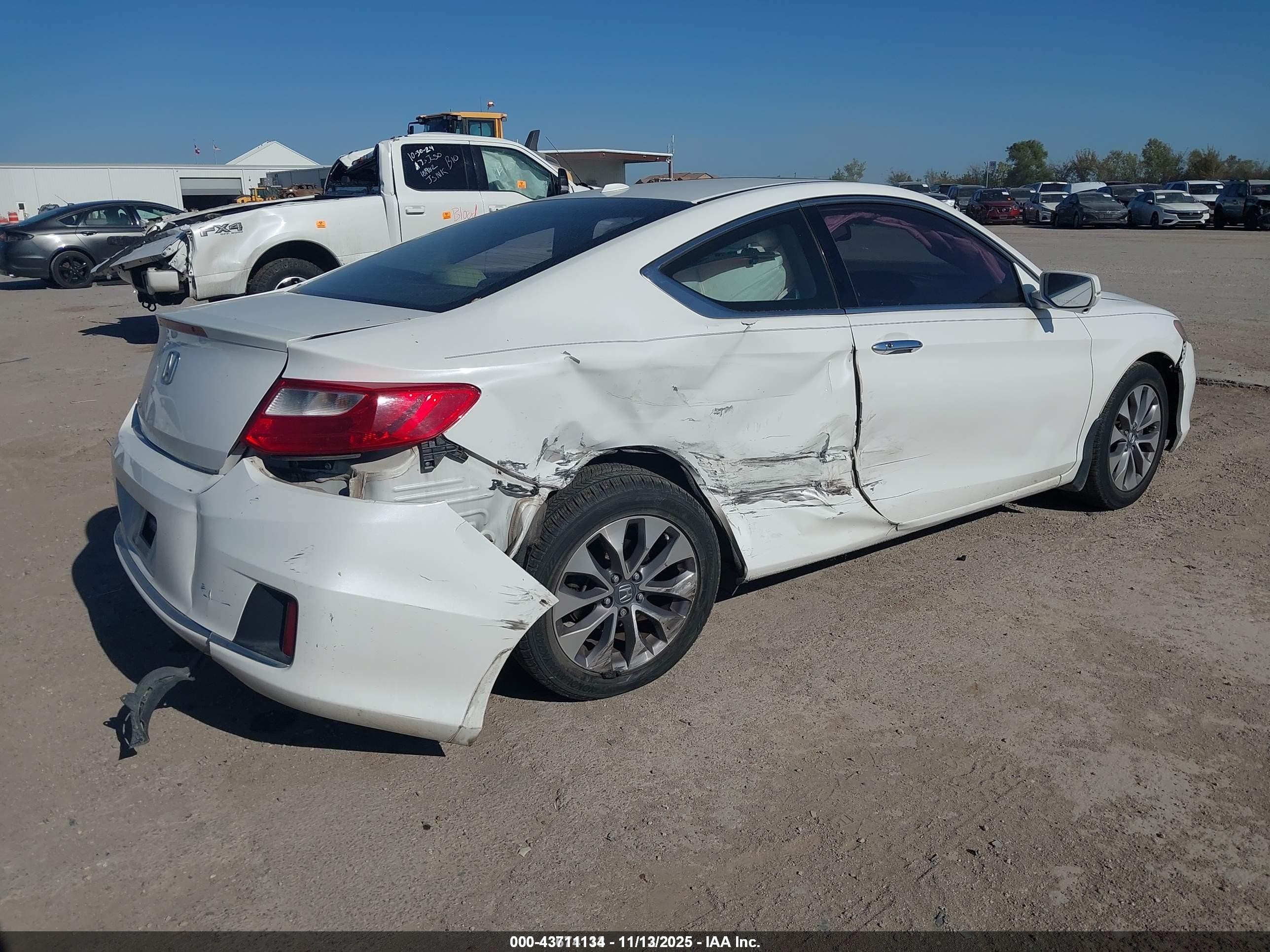 2015 Honda Accord Ex-l White vin: 1HGCT1B86FA011747
