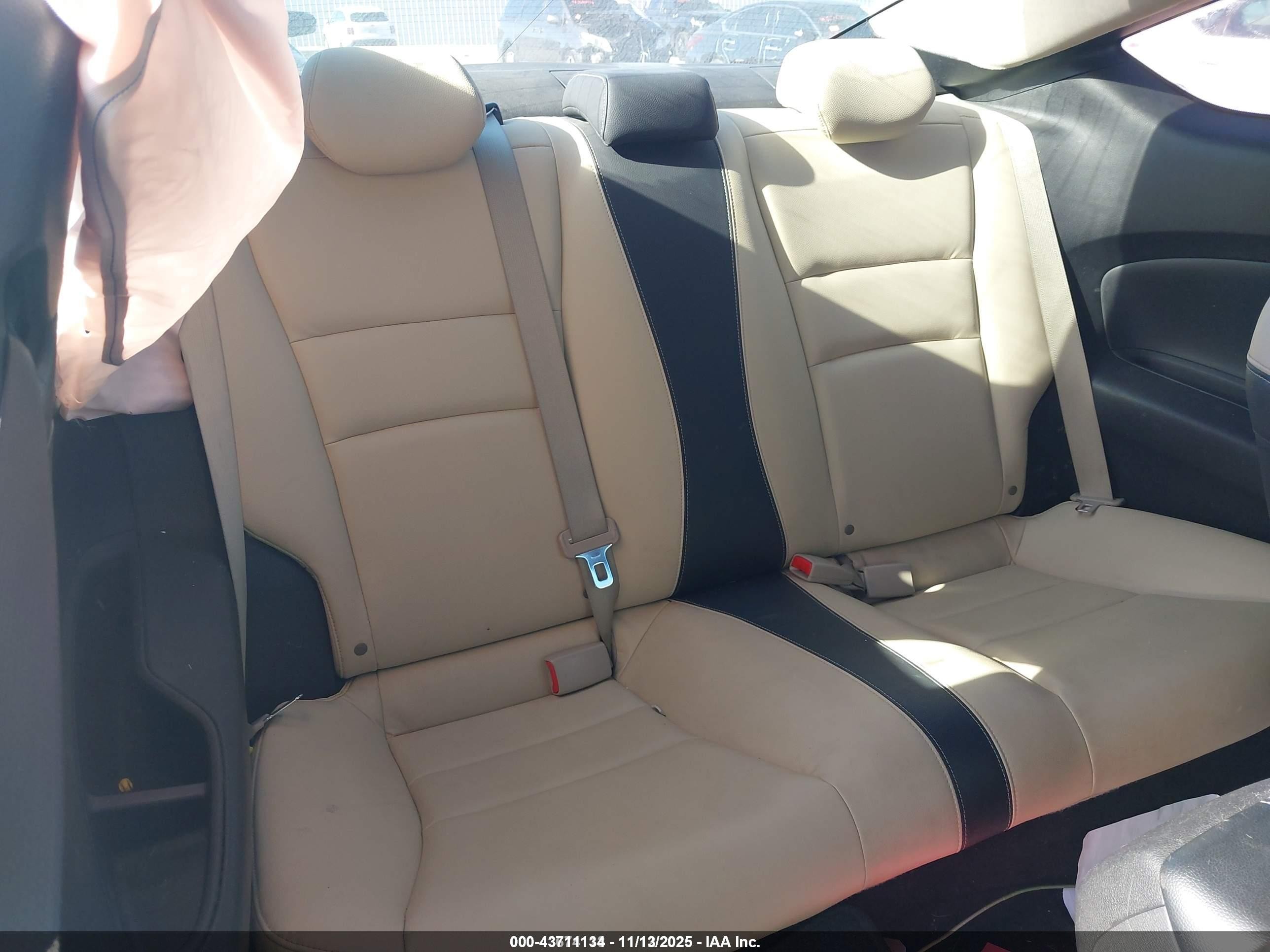 2015 Honda Accord Ex-l White vin: 1HGCT1B86FA011747