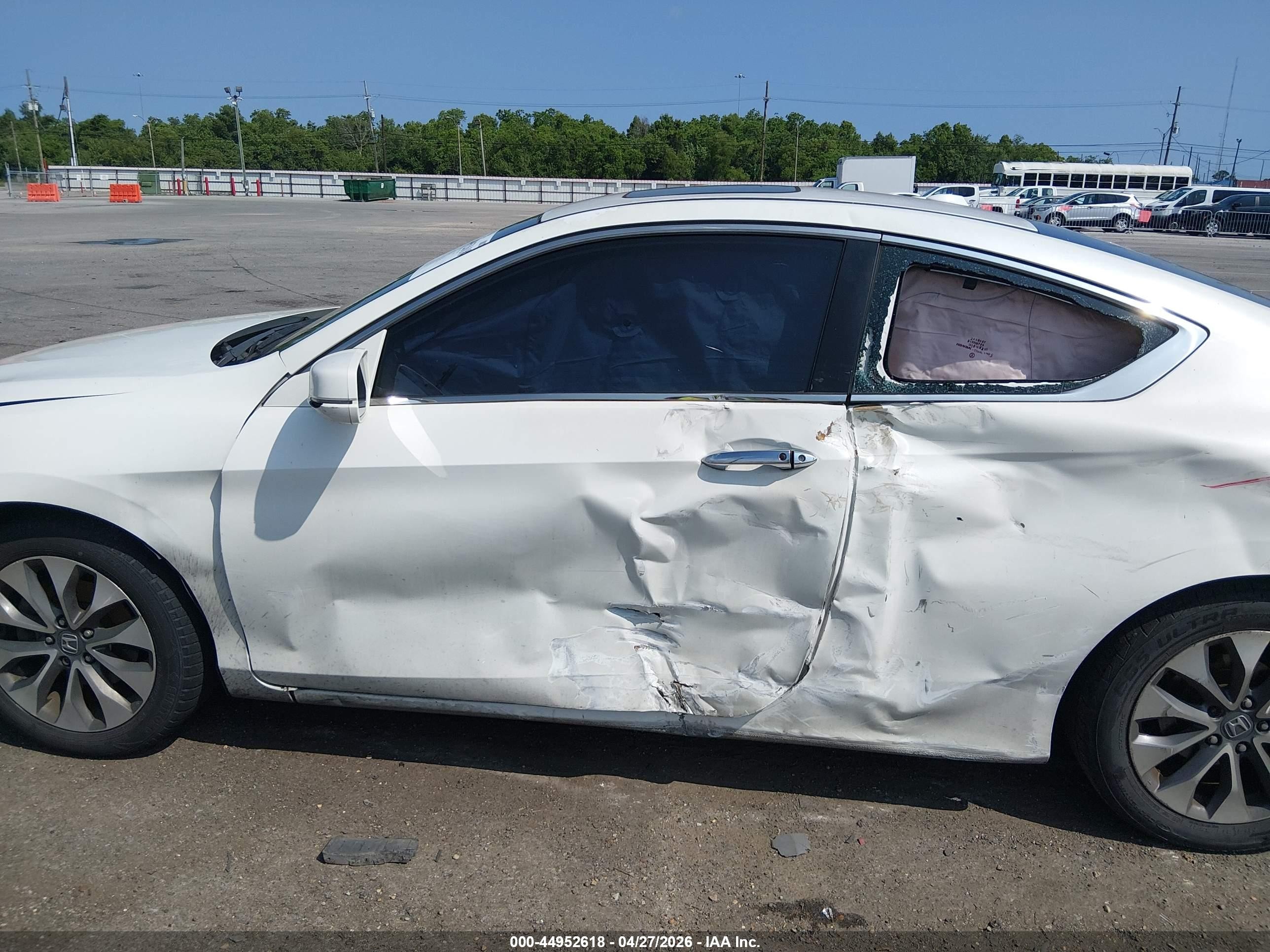 2015 Honda Accord Ex-l Белый vin: 1HGCT1B86FA013644