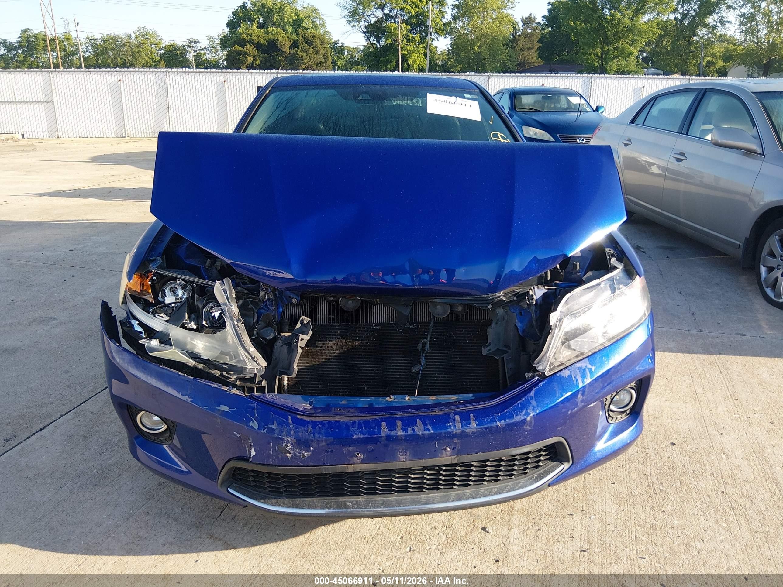 2015 Honda Accord Ex-l Blue vin: 1HGCT1B88FA004525