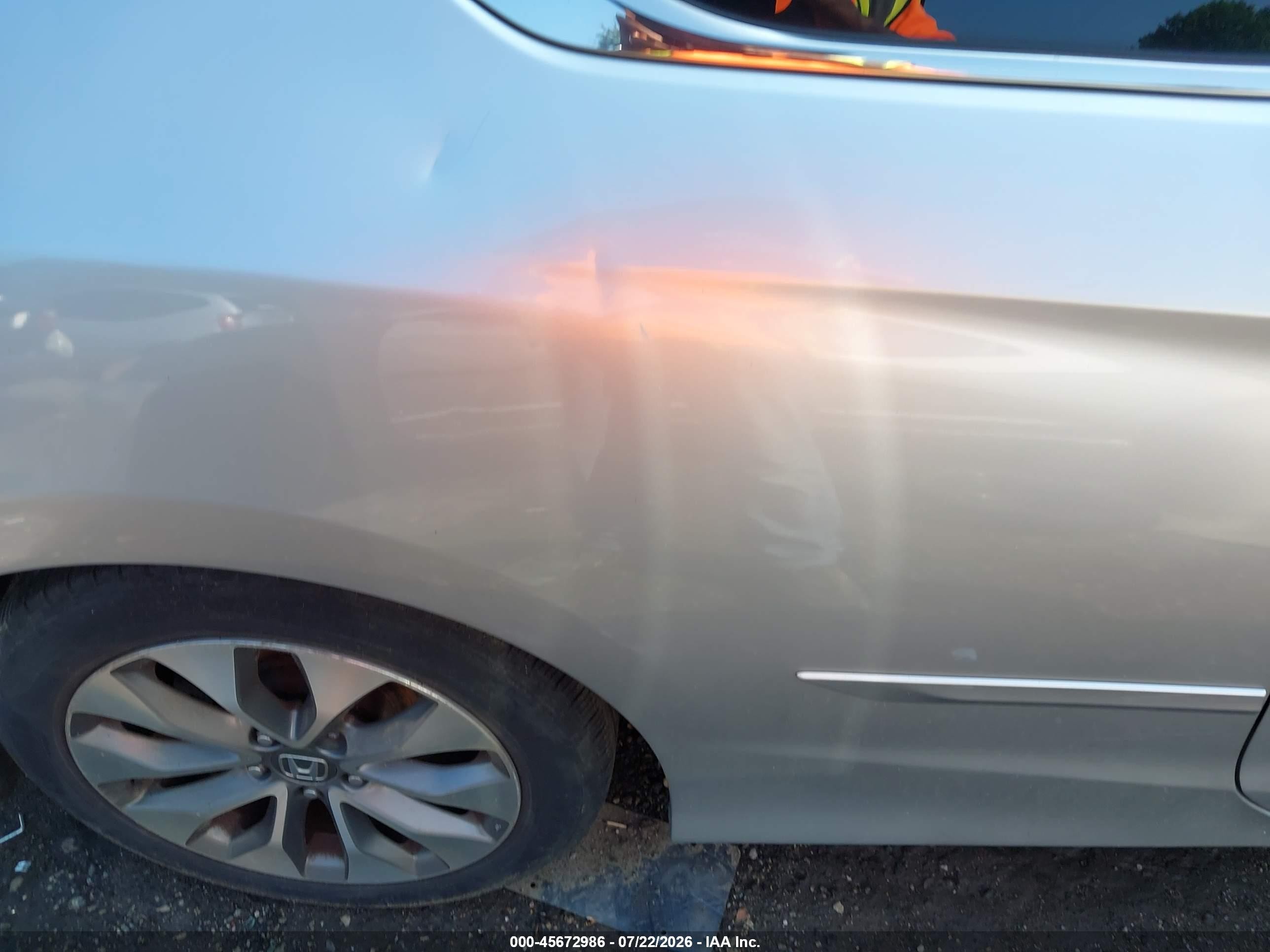 2014 Honda Accord Ex-l Silver vin: 1HGCT1B89EA004032