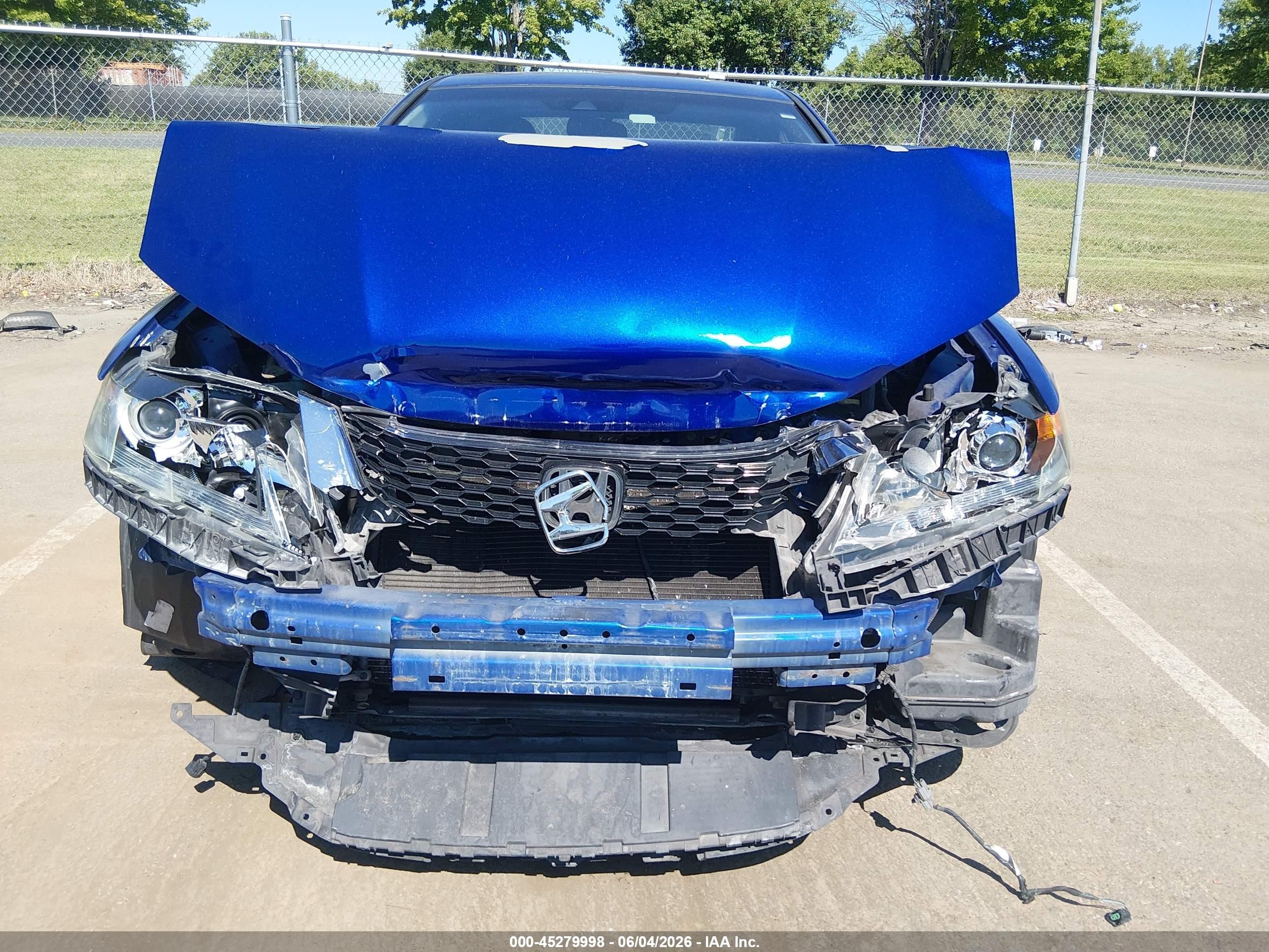 2013 Honda Accord Ex-l Blue vin: 1HGCT1B8XDA015023
