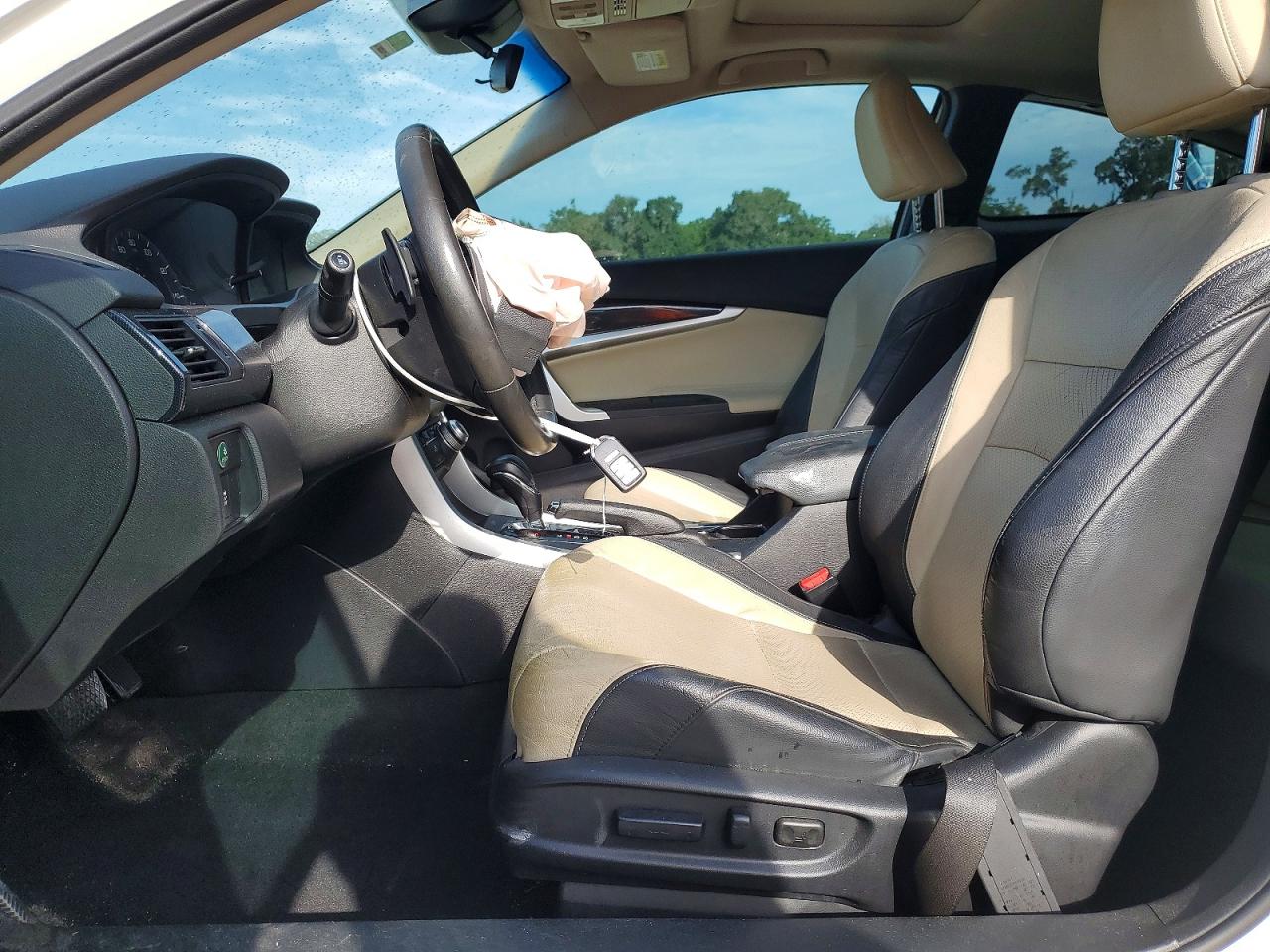 2013 Honda Accord Exl White vin: 1HGCT1B8XDA017029
