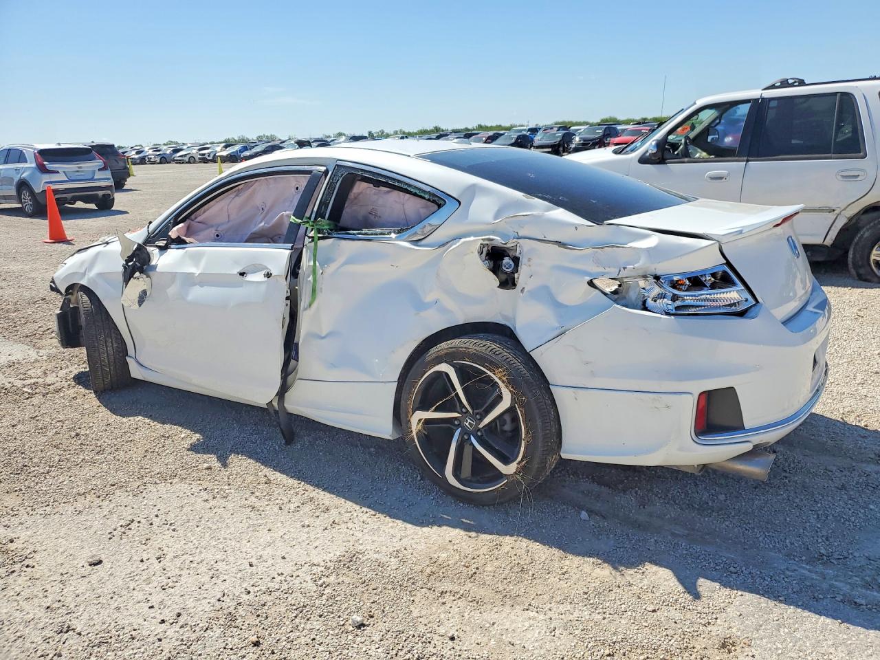 2014 Honda Accord Exl White vin: 1HGCT1B8XEA004105