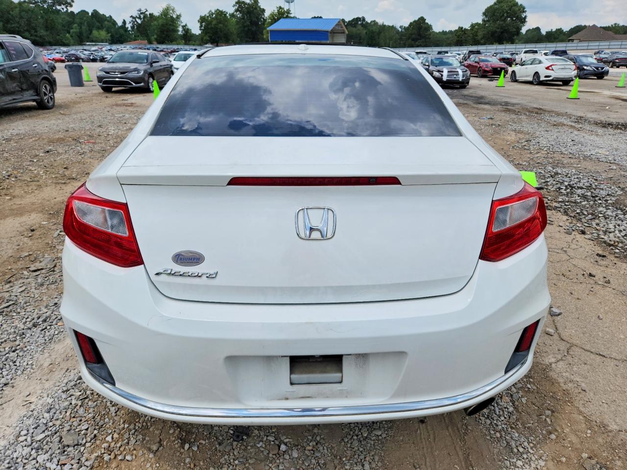 2015 Honda Accord Exl White vin: 1HGCT1B8XFA004283