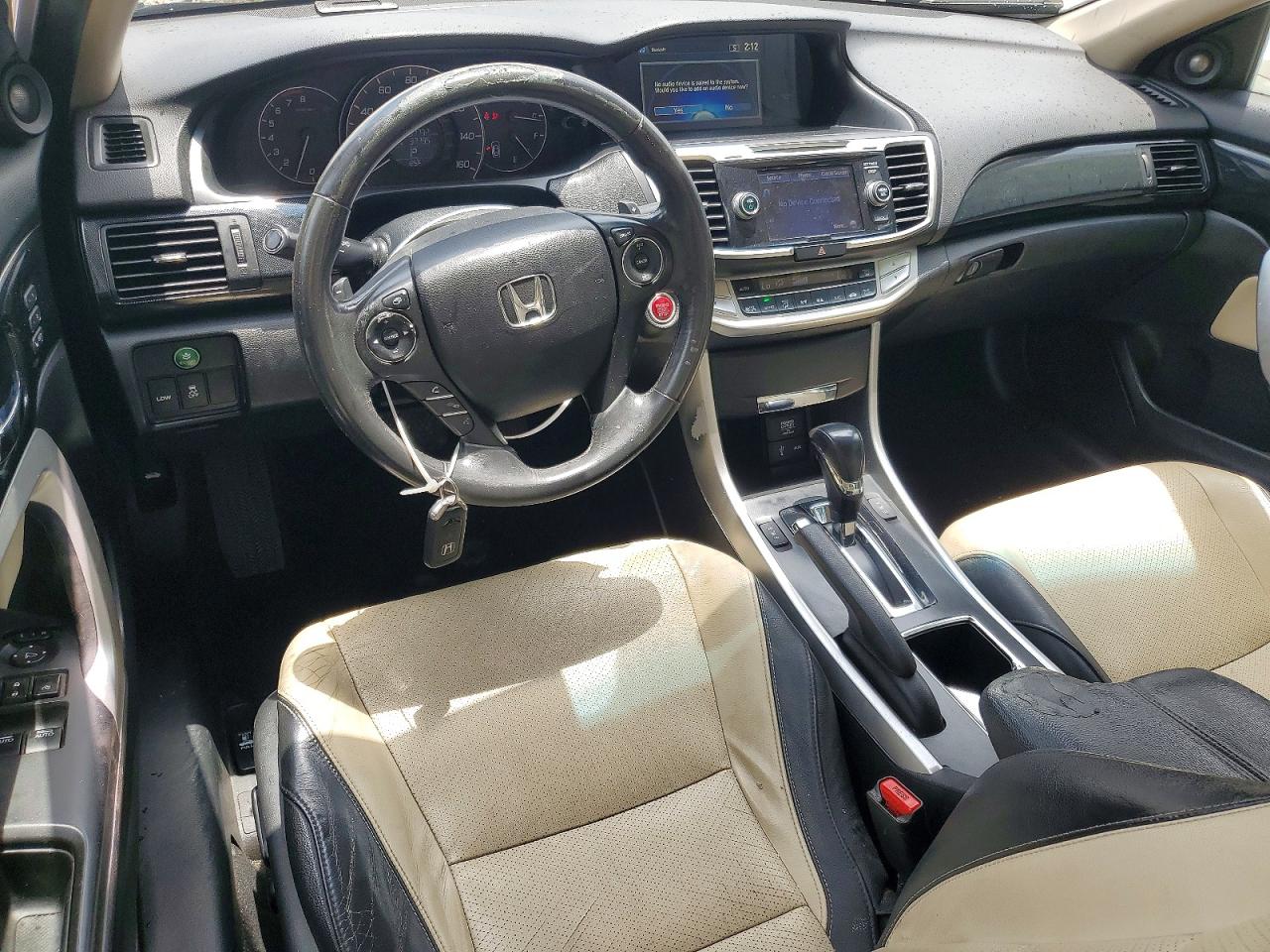 2013 Honda Accord Exl White vin: 1HGCT2B80DA006904