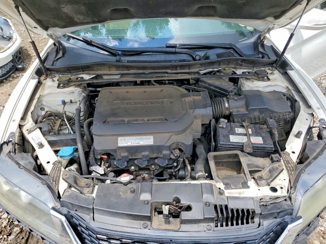 2013 Honda Accord Exl White vin: 1HGCT2B80DA006904