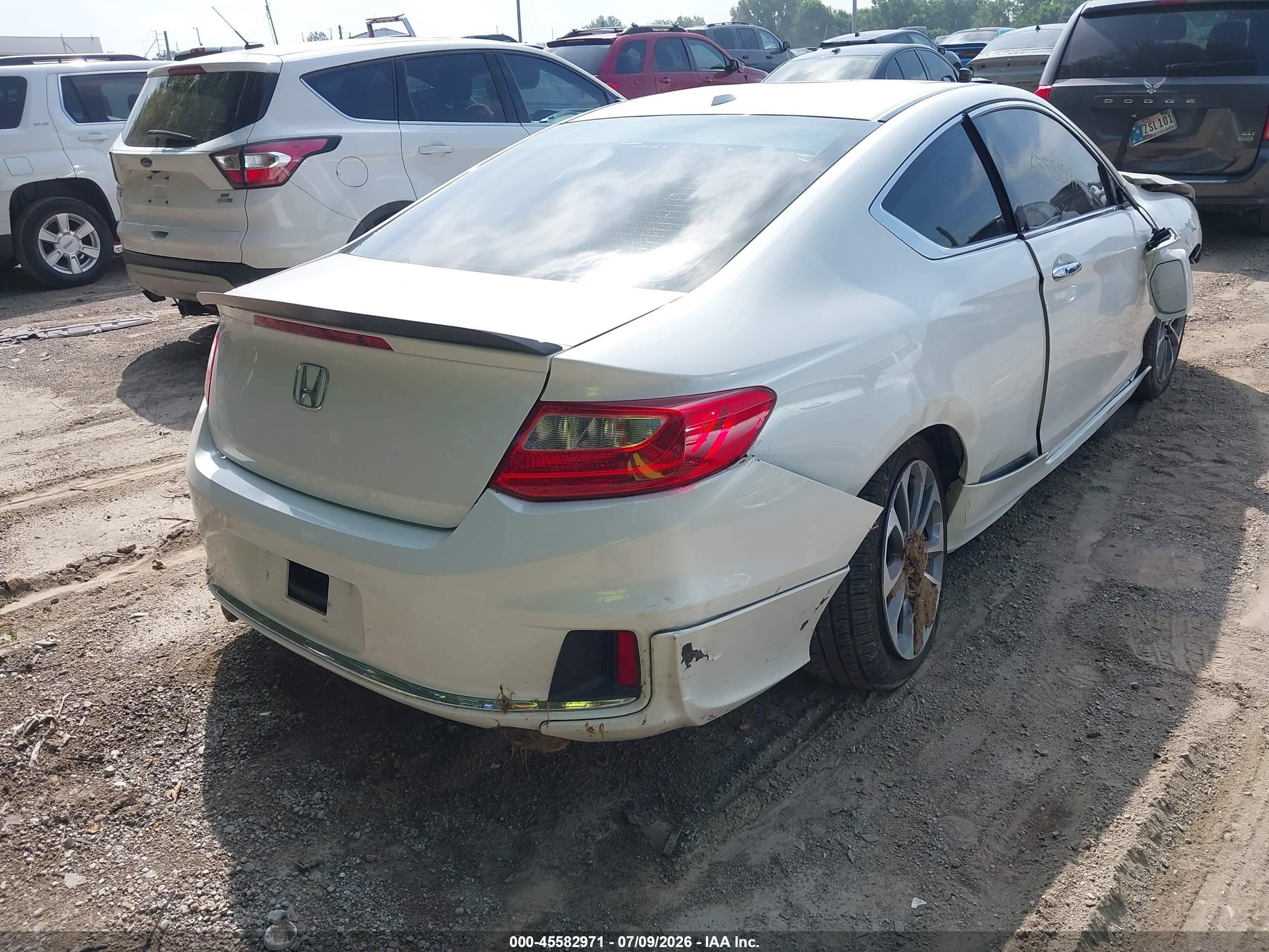 2015 Honda Accord Ex-l V-6 White vin: 1HGCT2B80FA004184