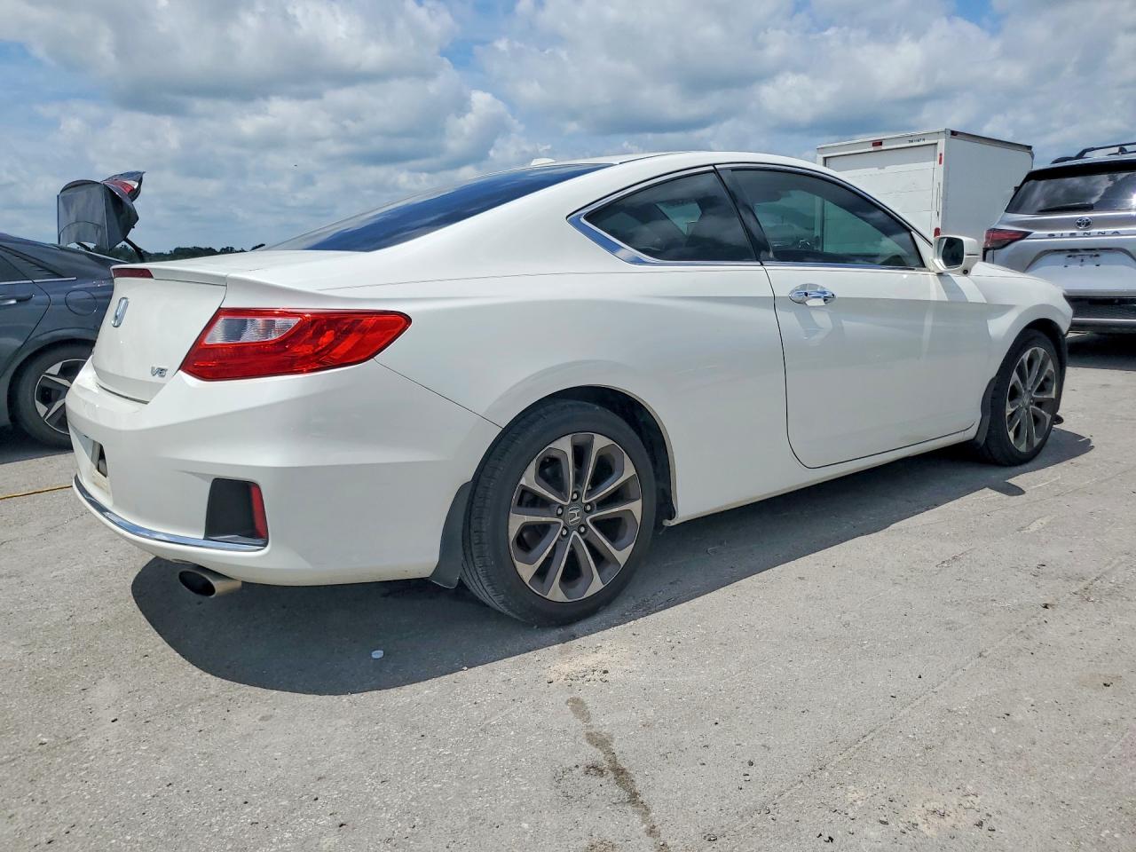 2013 Honda Accord Exl White vin: 1HGCT2B81DA011187