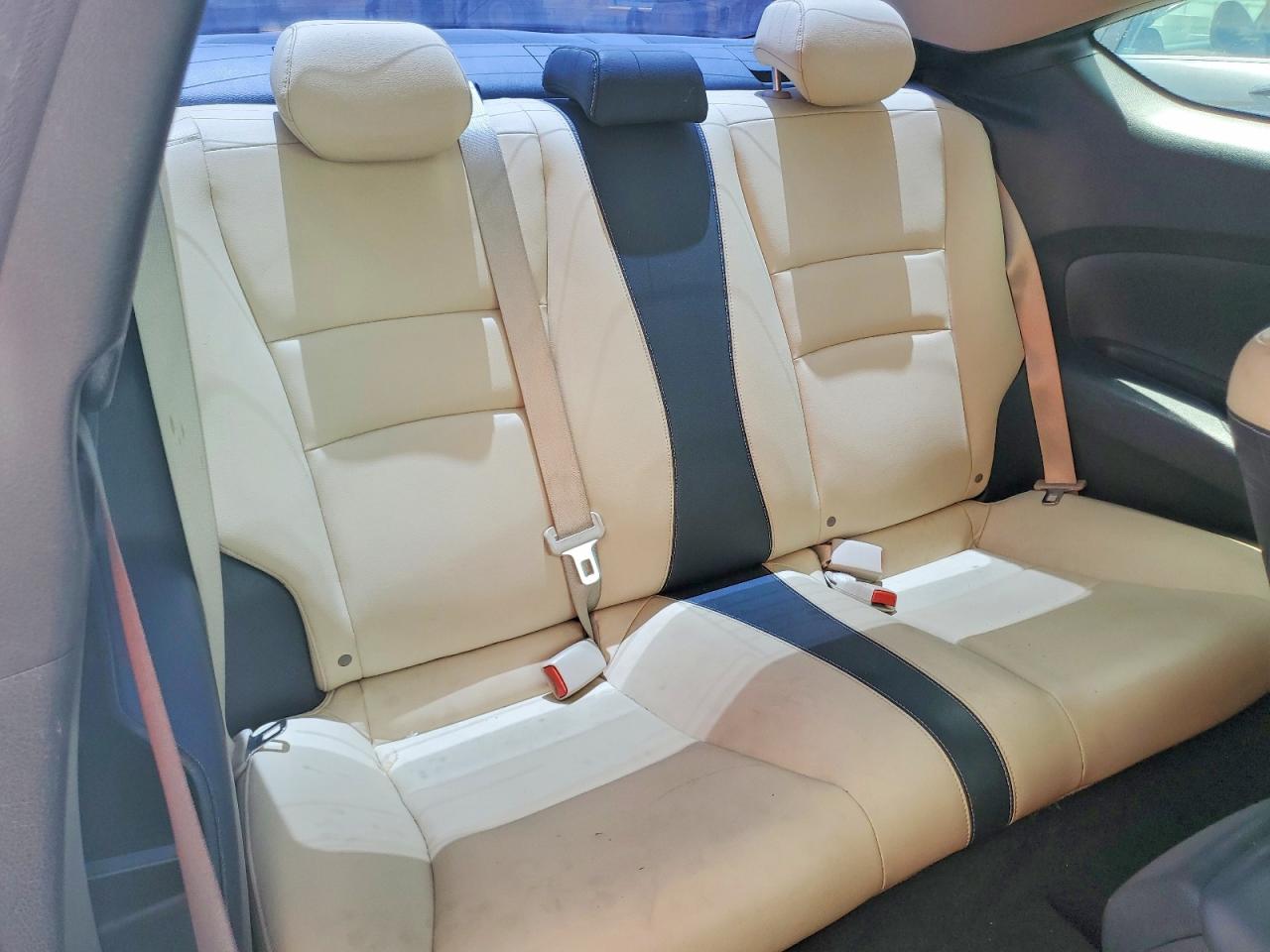 2013 Honda Accord Exl White vin: 1HGCT2B81DA011187
