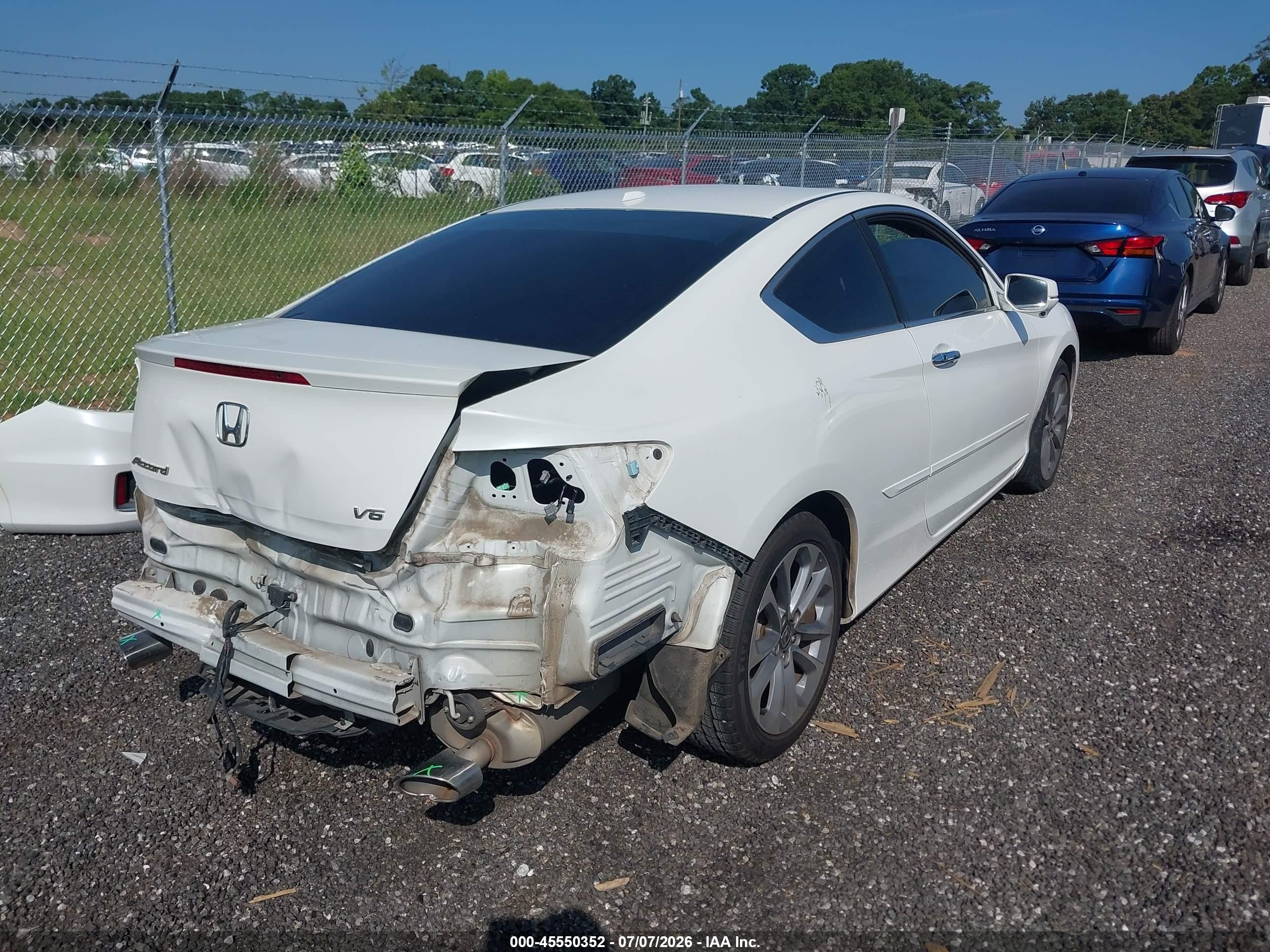 2014 Honda Accord Ex-l V-6 White vin: 1HGCT2B81EA002779