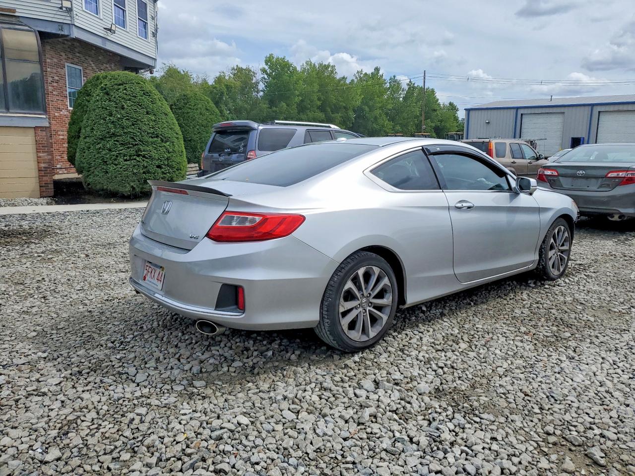 2014 Honda Accord Exl Серебряный vin: 1HGCT2B81EA009229