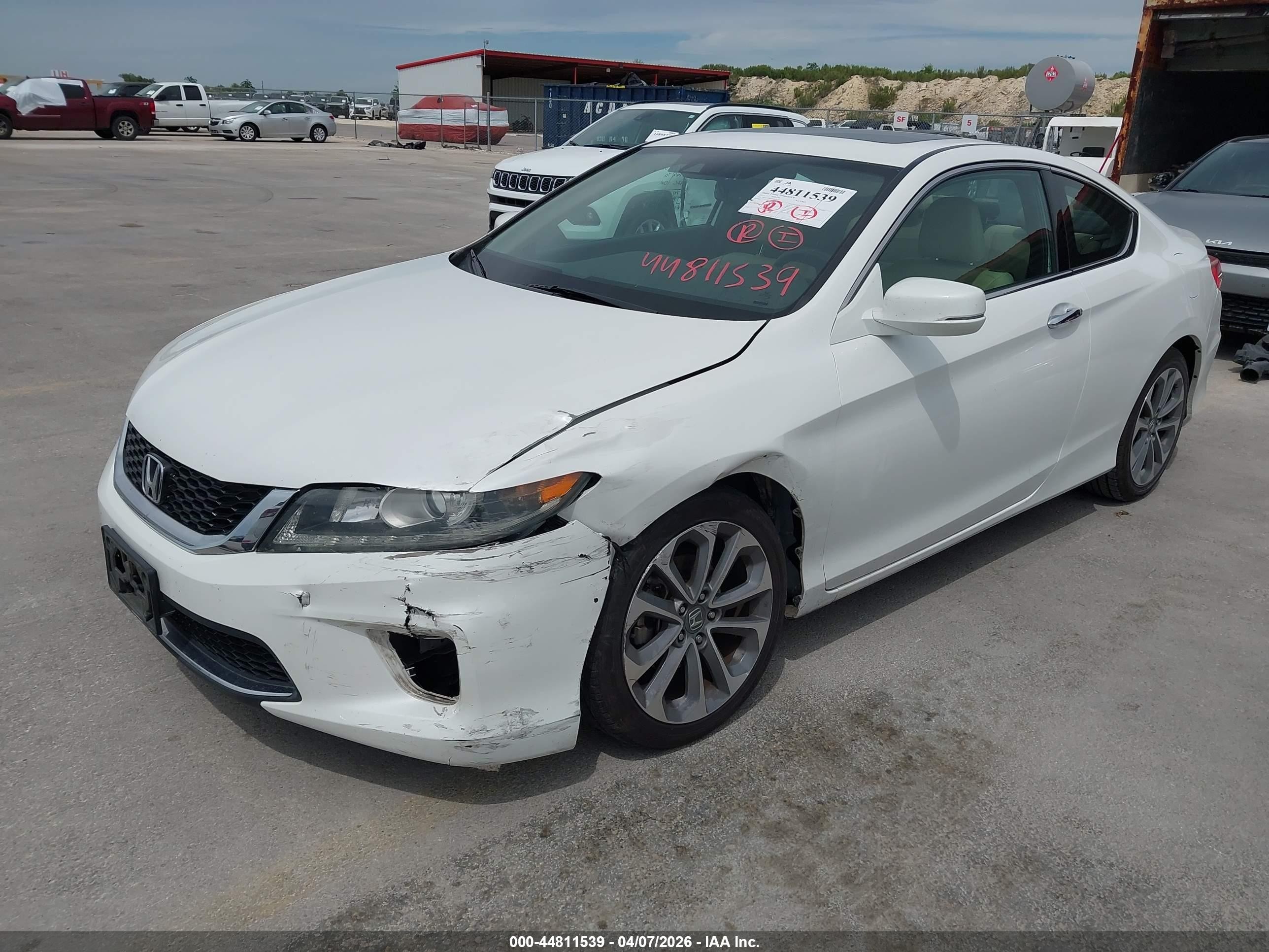 2015 Honda Accord Ex-l V-6 White vin: 1HGCT2B81FA002122