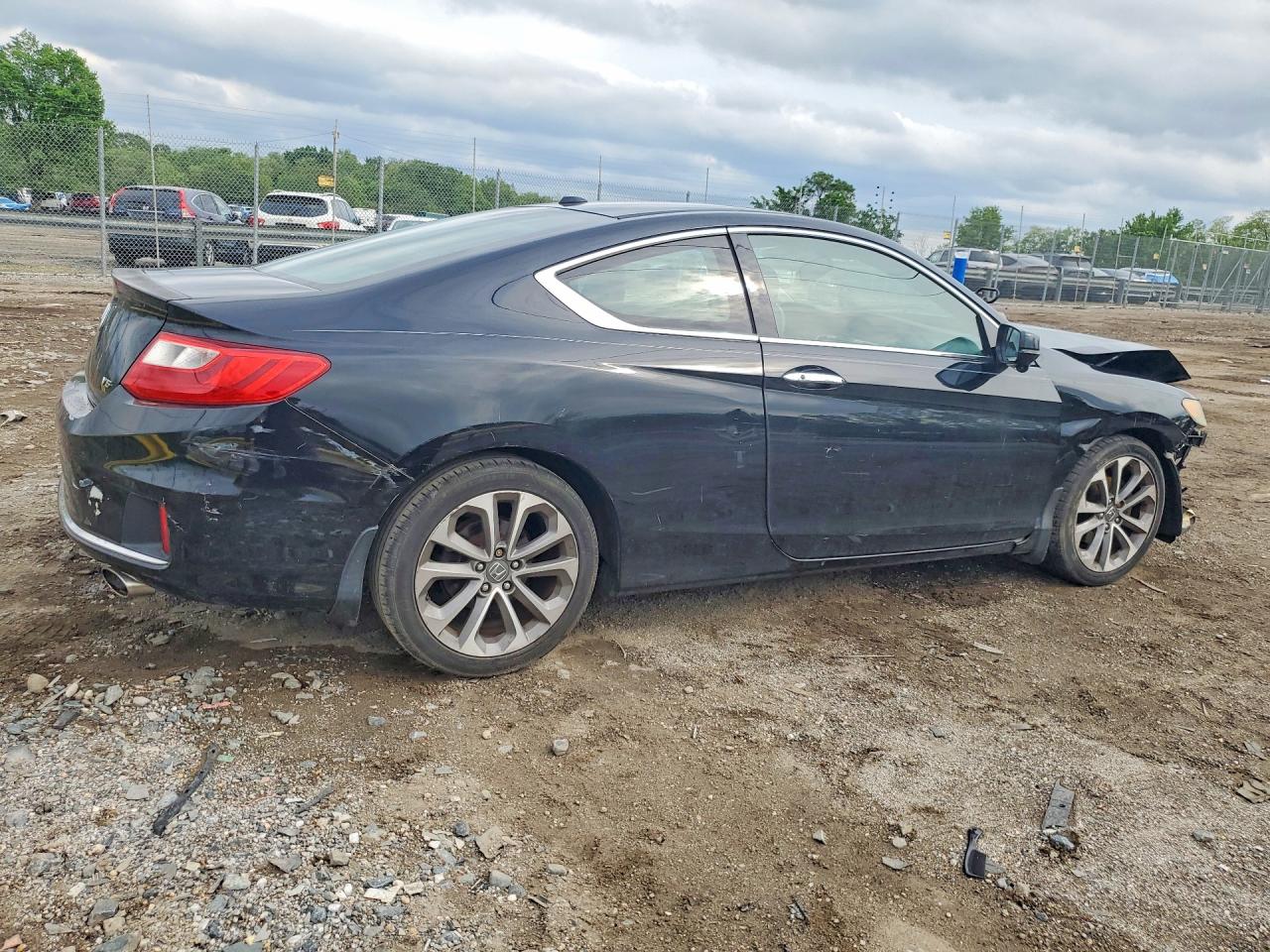 2015 Honda Accord Black vin: 1HGCT2B81FA002251