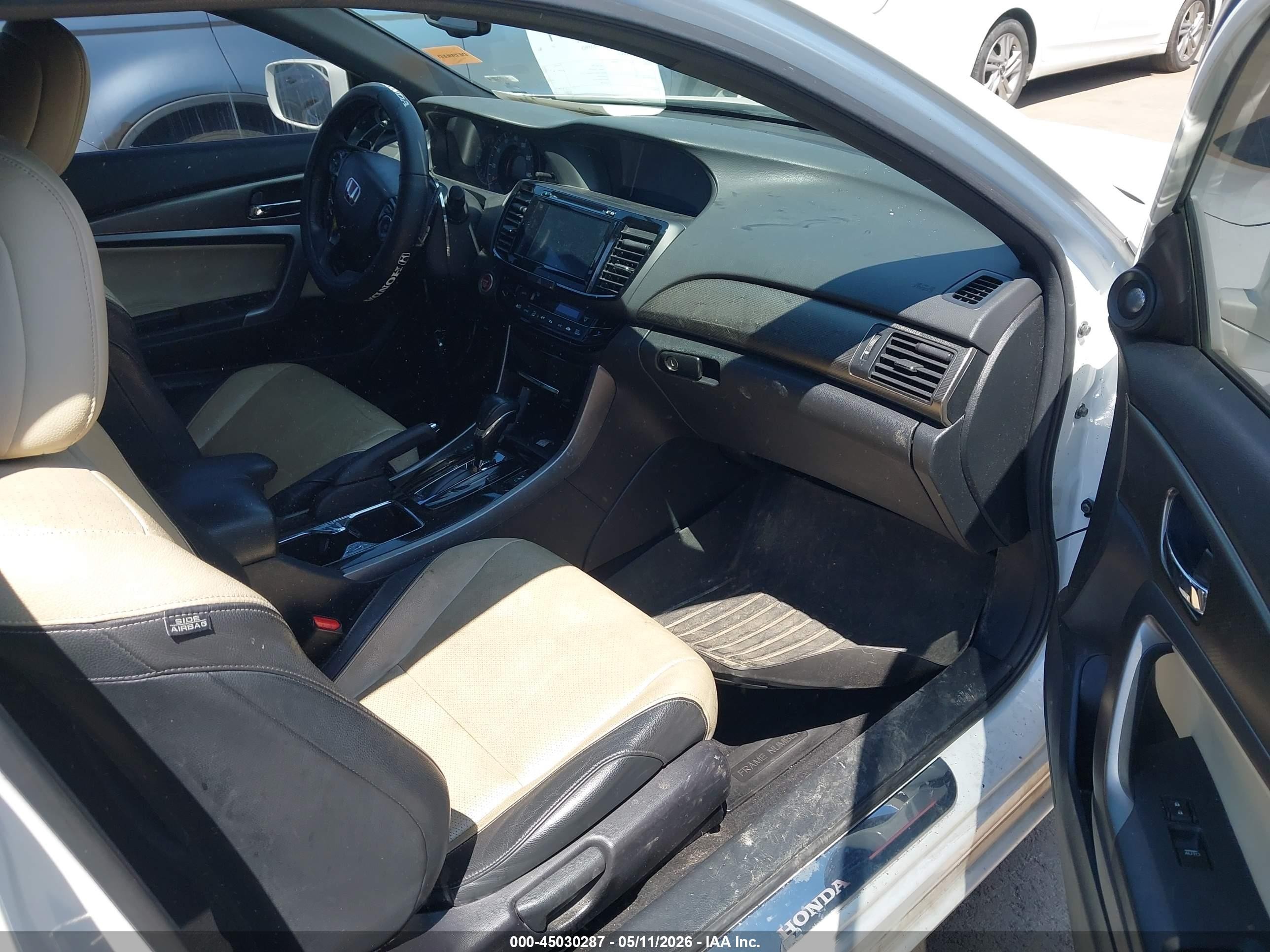 2016 Honda Accord Ex-l V-6 White vin: 1HGCT2B81GA006530
