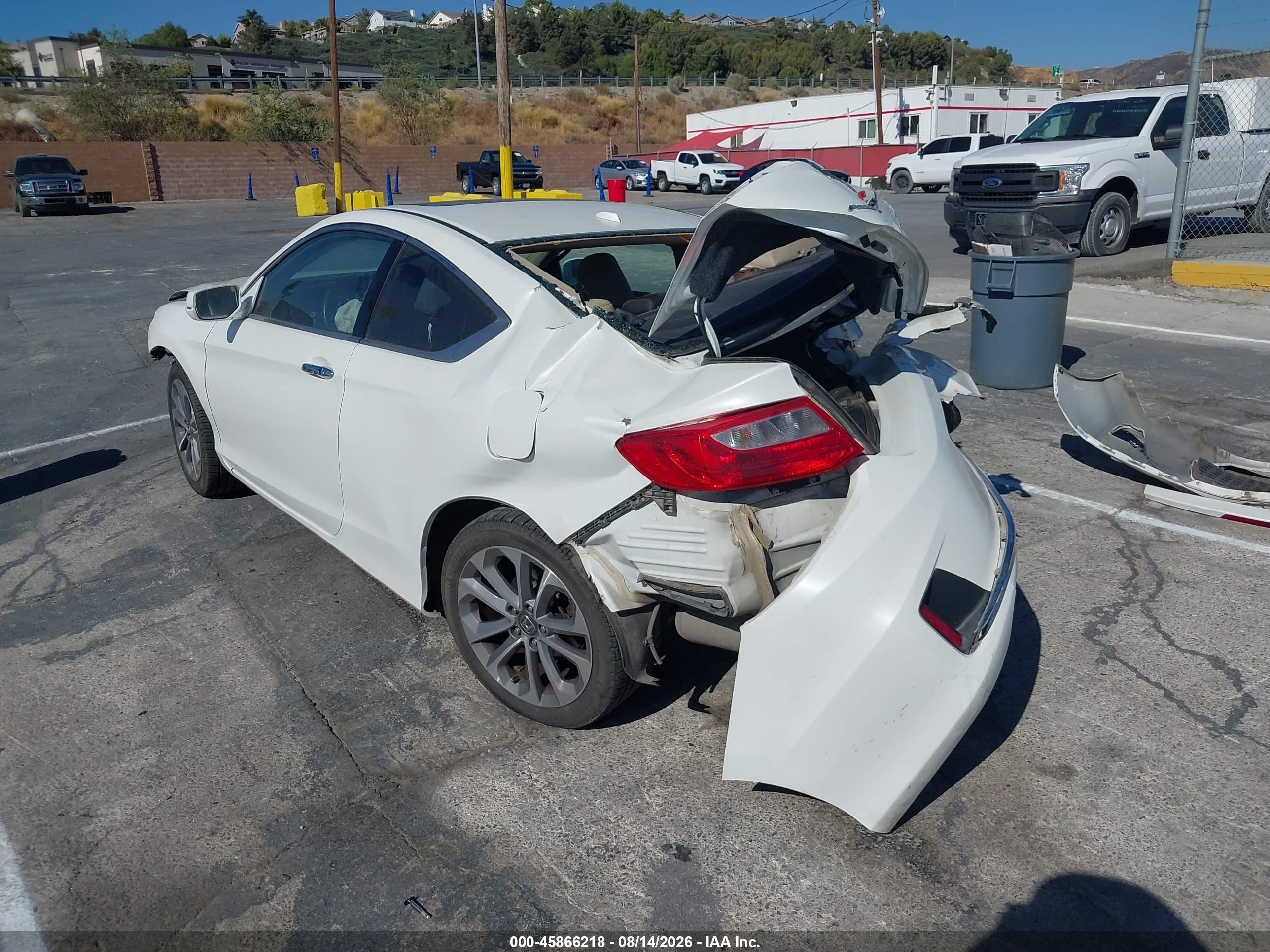 2014 Honda Accord Ex-l V-6 White vin: 1HGCT2B82EA001575