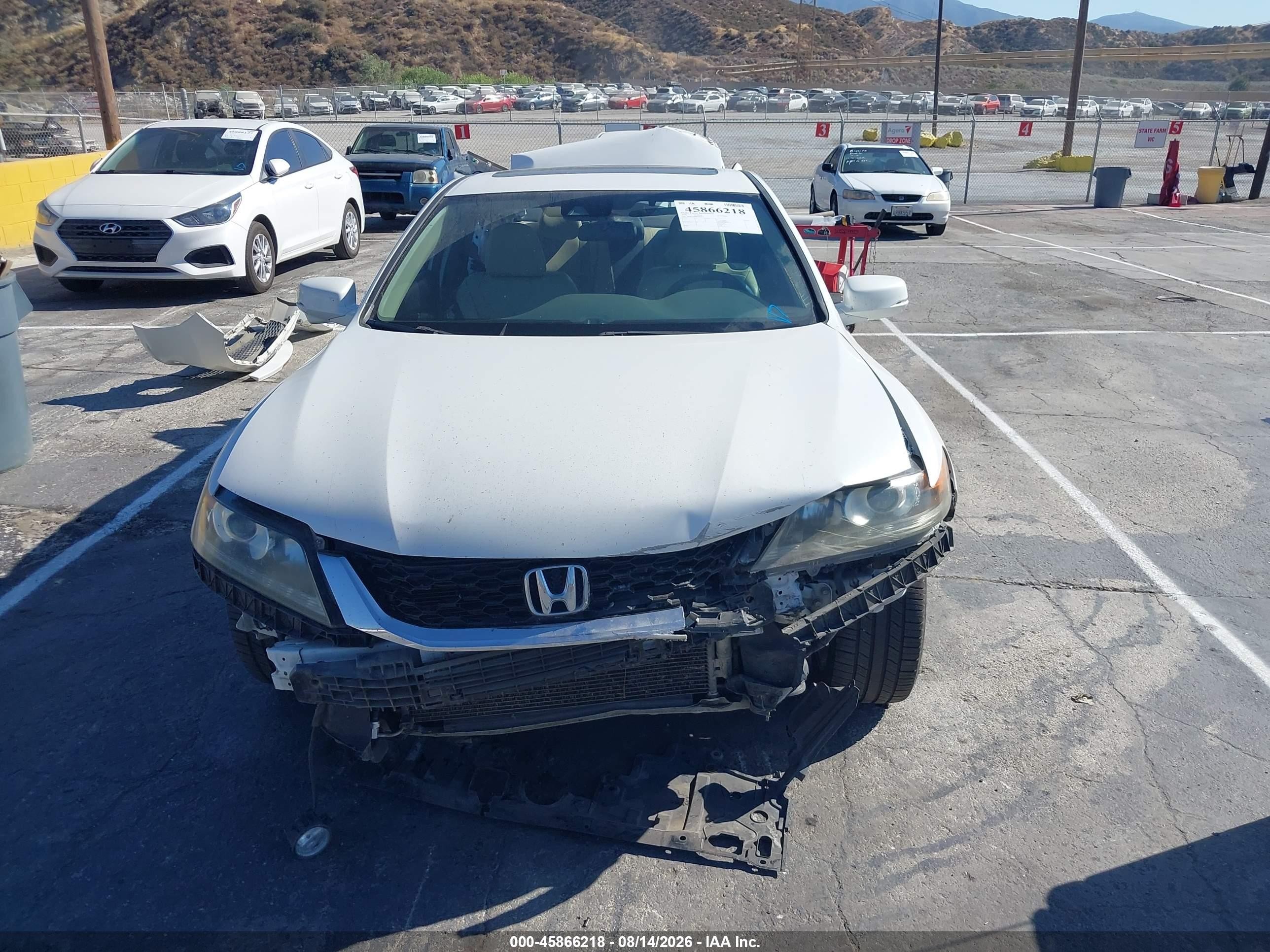 2014 Honda Accord Ex-l V-6 White vin: 1HGCT2B82EA001575