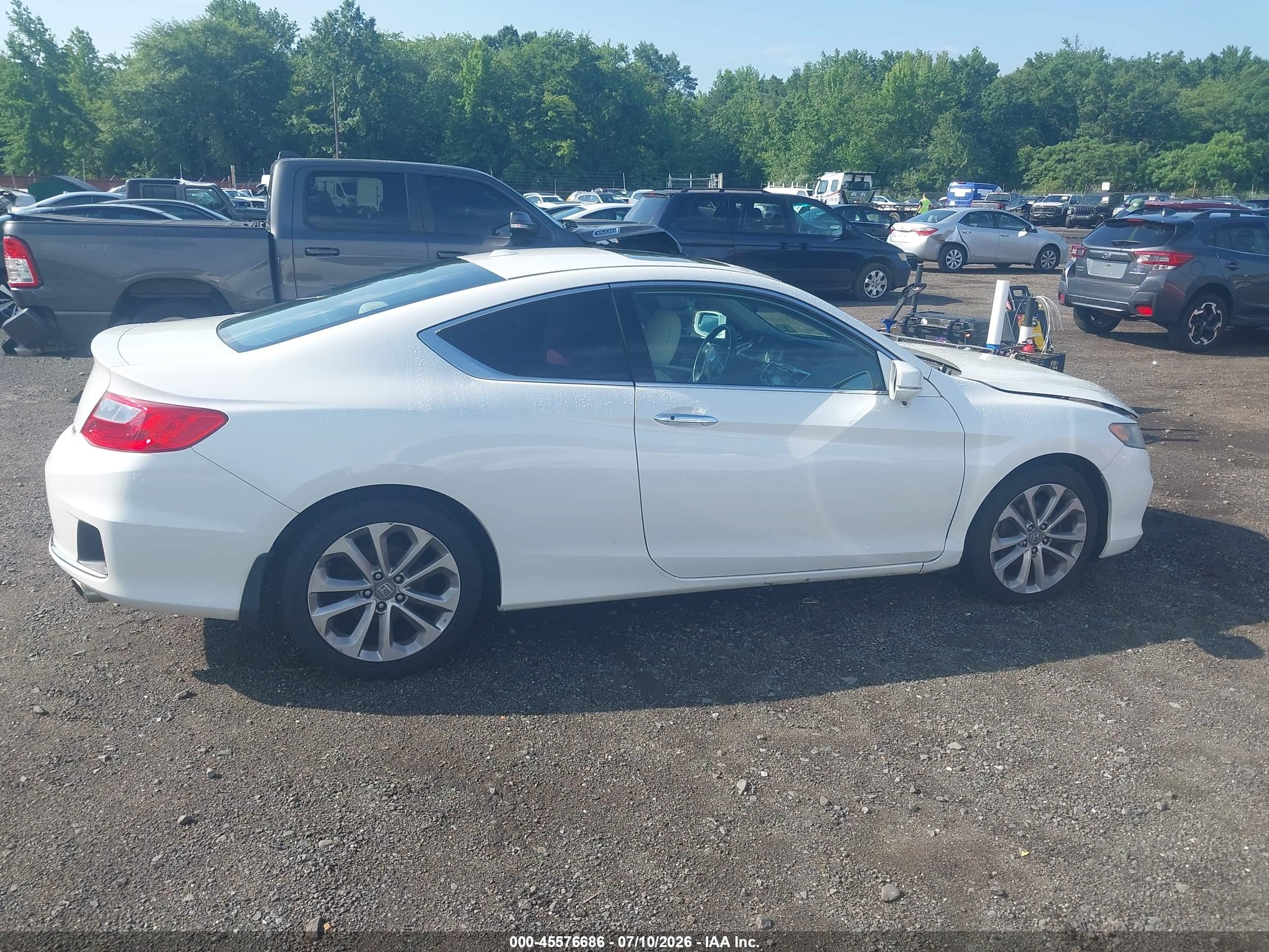 2015 Honda Accord Ex-l V-6 Белый vin: 1HGCT2B82FA002145