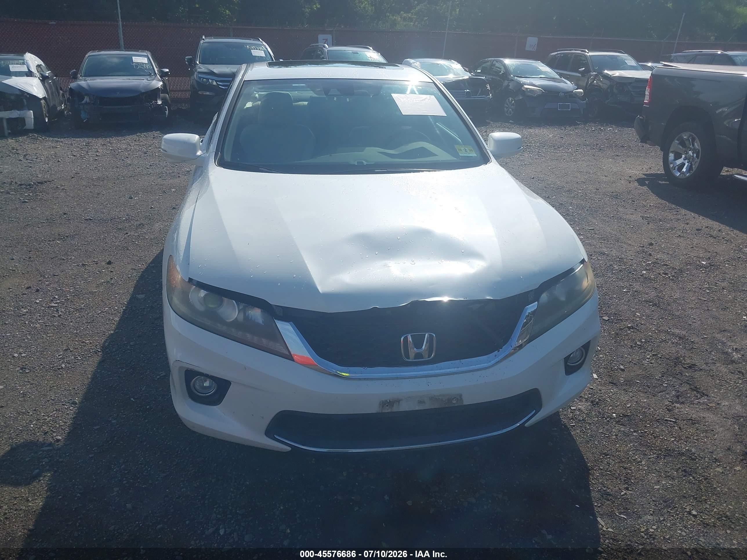 2015 Honda Accord Ex-l V-6 Белый vin: 1HGCT2B82FA002145