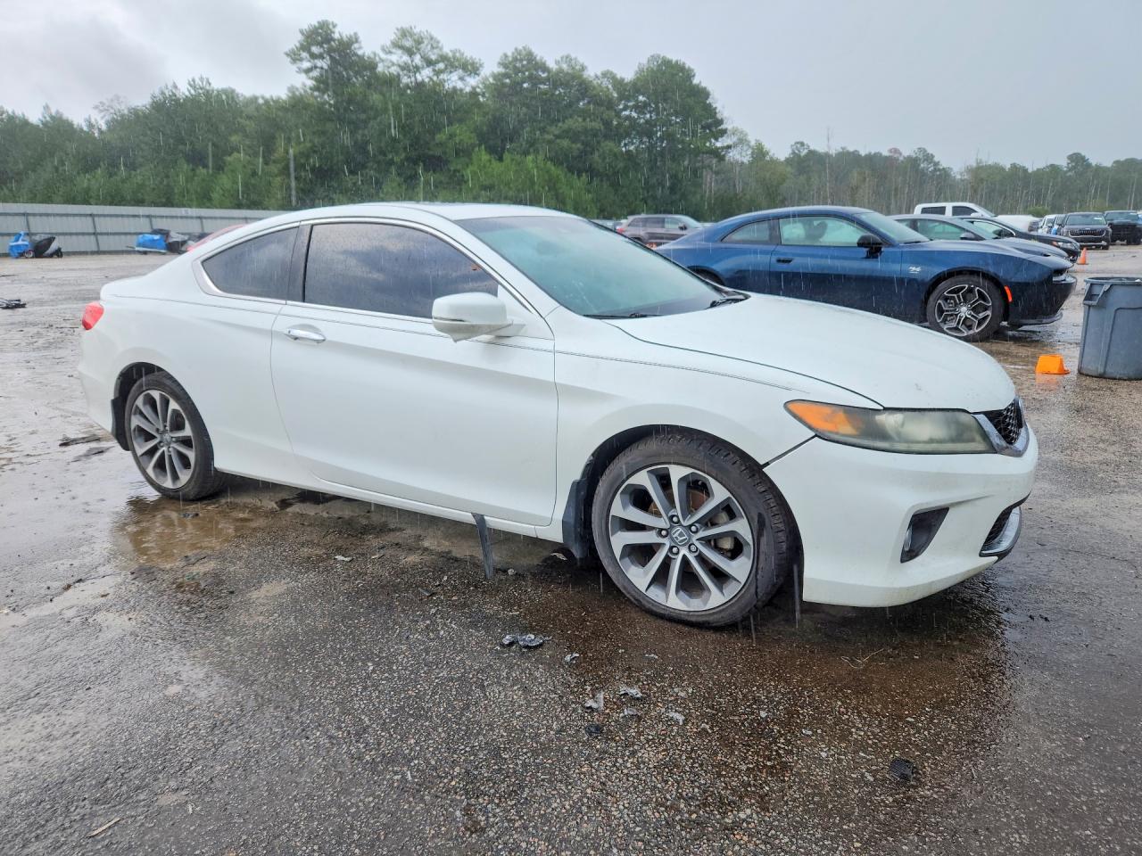2013 Honda Accord Exl White vin: 1HGCT2B83DA005200