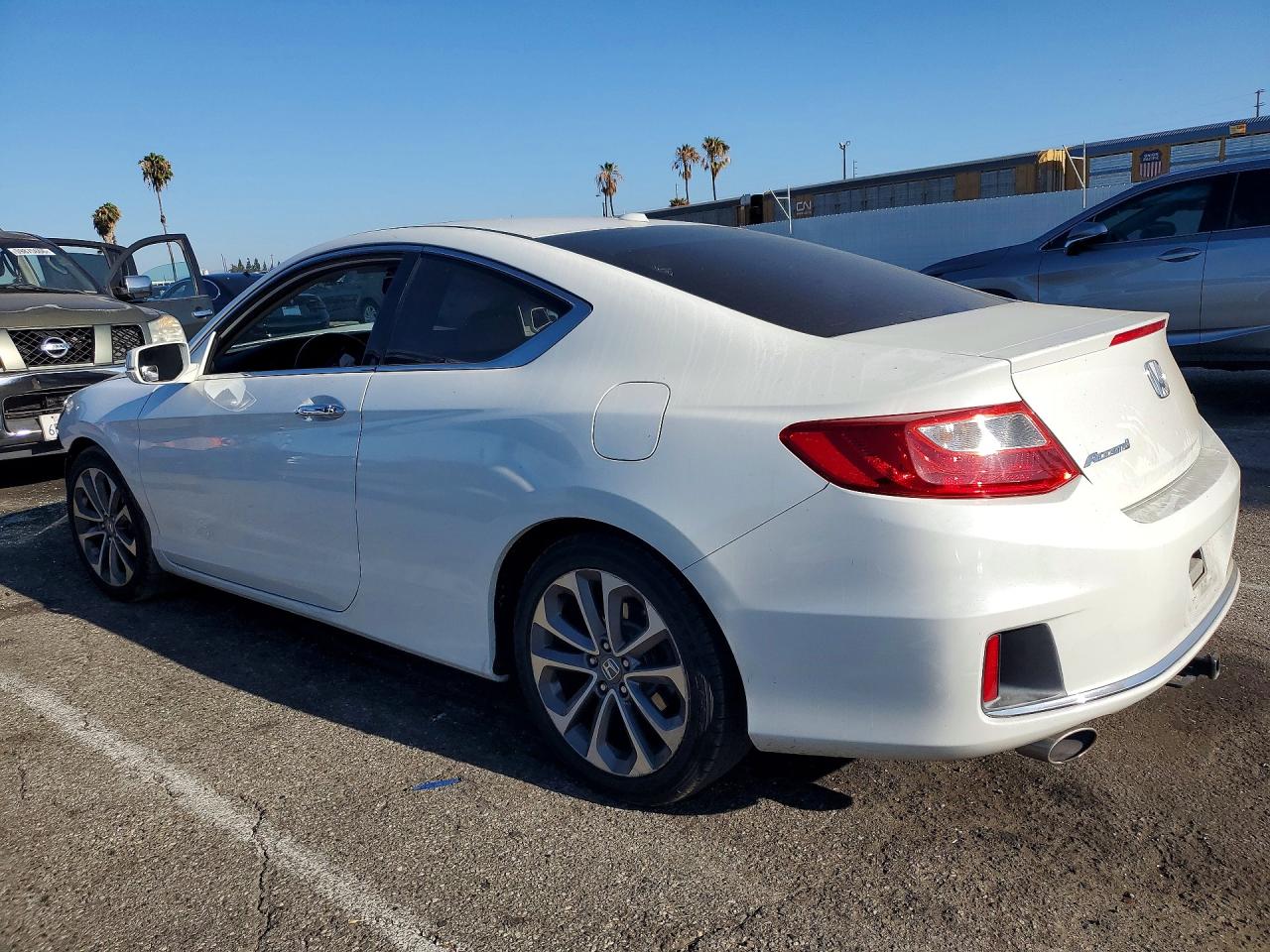 2015 Honda Accord Exl Белый vin: 1HGCT2B83FA004941