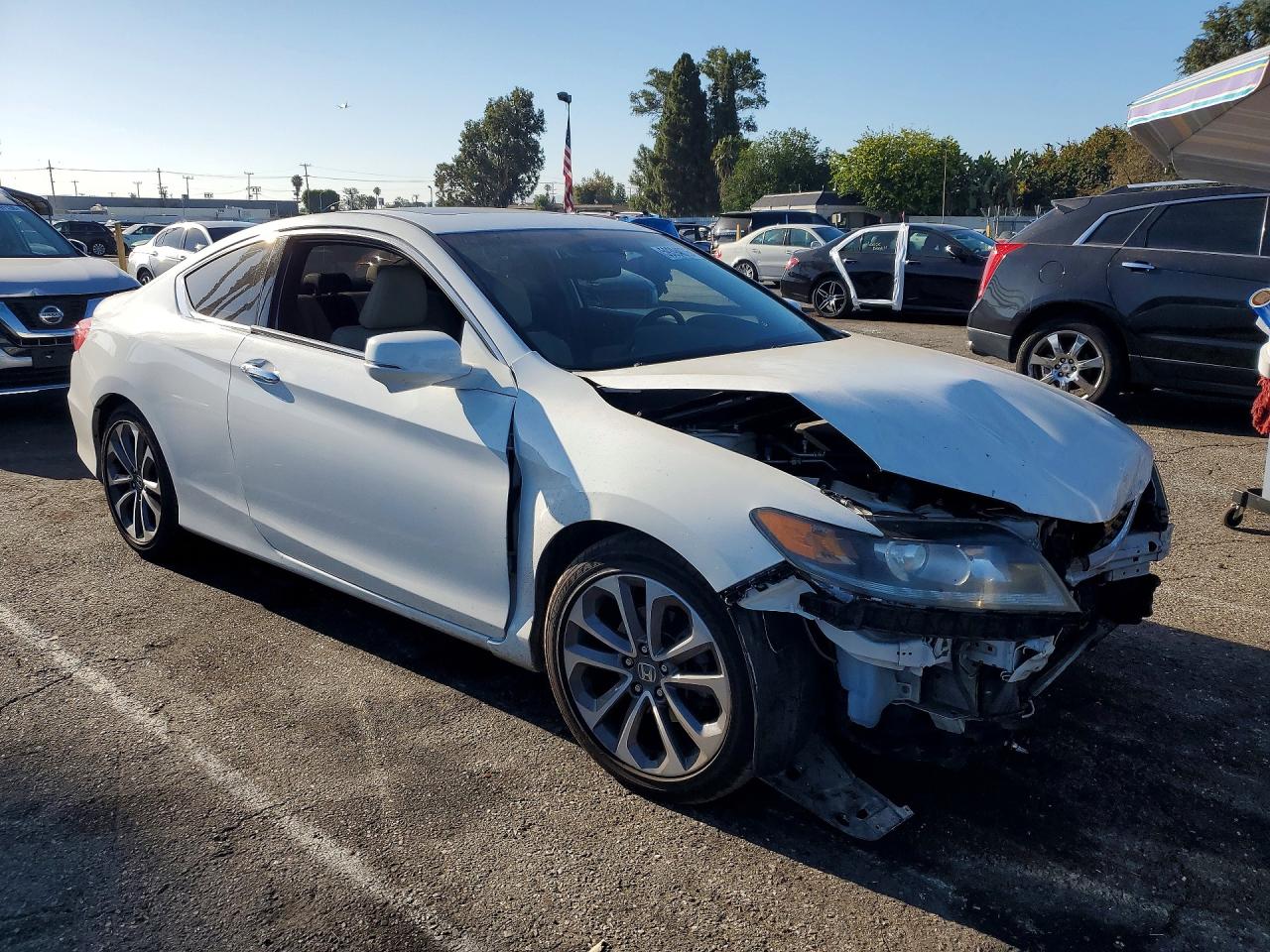 2015 Honda Accord Exl Белый vin: 1HGCT2B83FA004941
