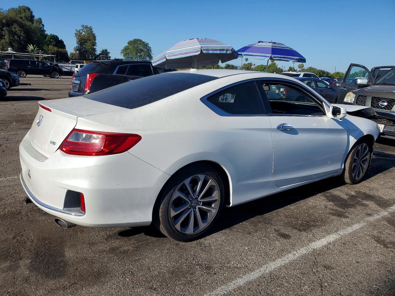 2015 Honda Accord Exl Белый vin: 1HGCT2B83FA004941