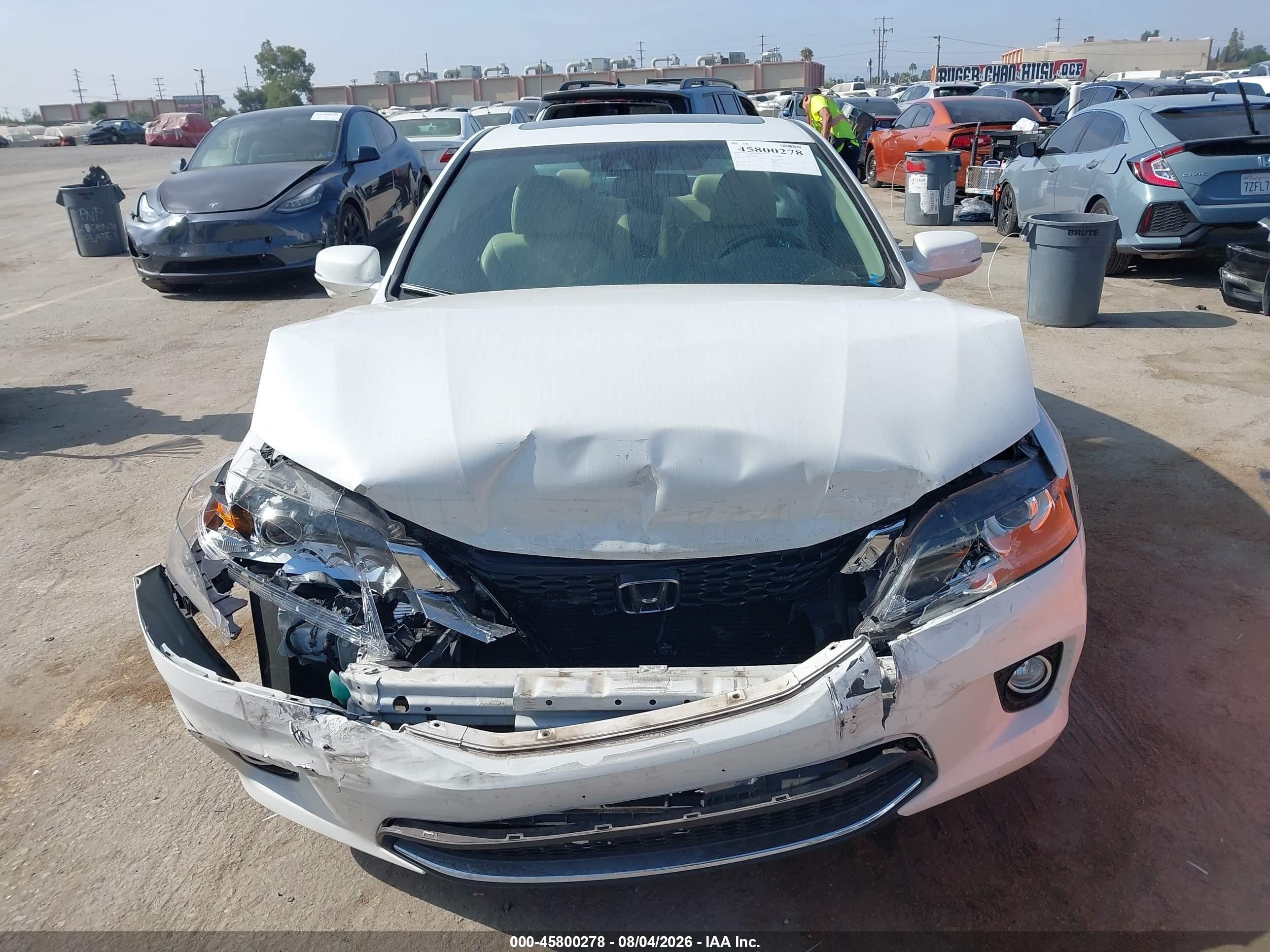 2015 Honda Accord Ex-l V-6 White vin: 1HGCT2B83FA005930