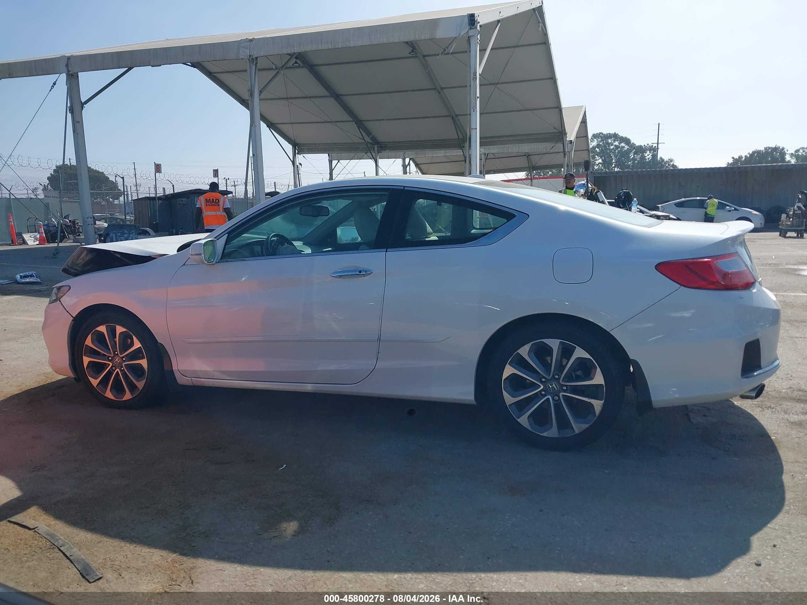 2015 Honda Accord Ex-l V-6 White vin: 1HGCT2B83FA005930