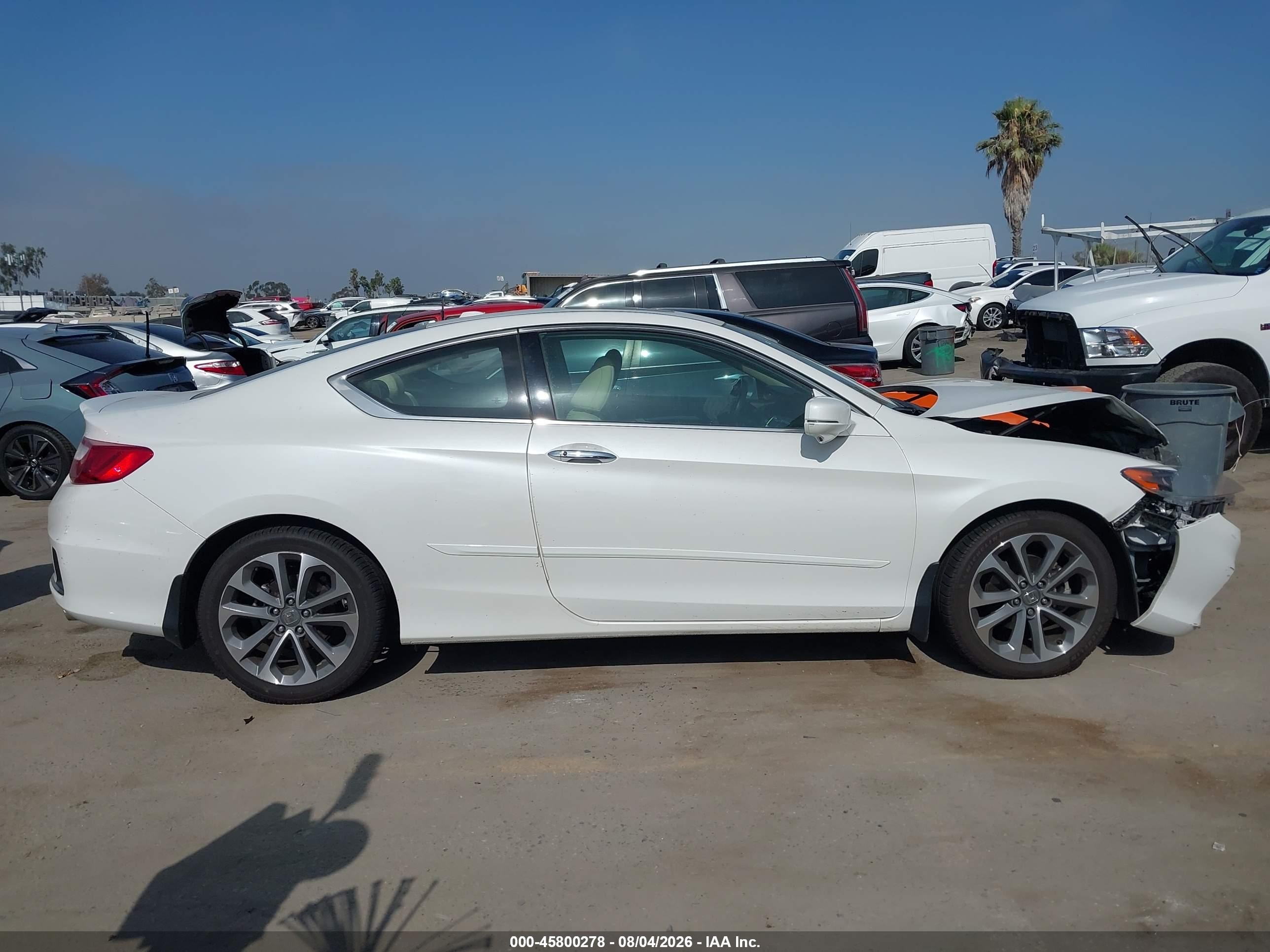 2015 Honda Accord Ex-l V-6 White vin: 1HGCT2B83FA005930