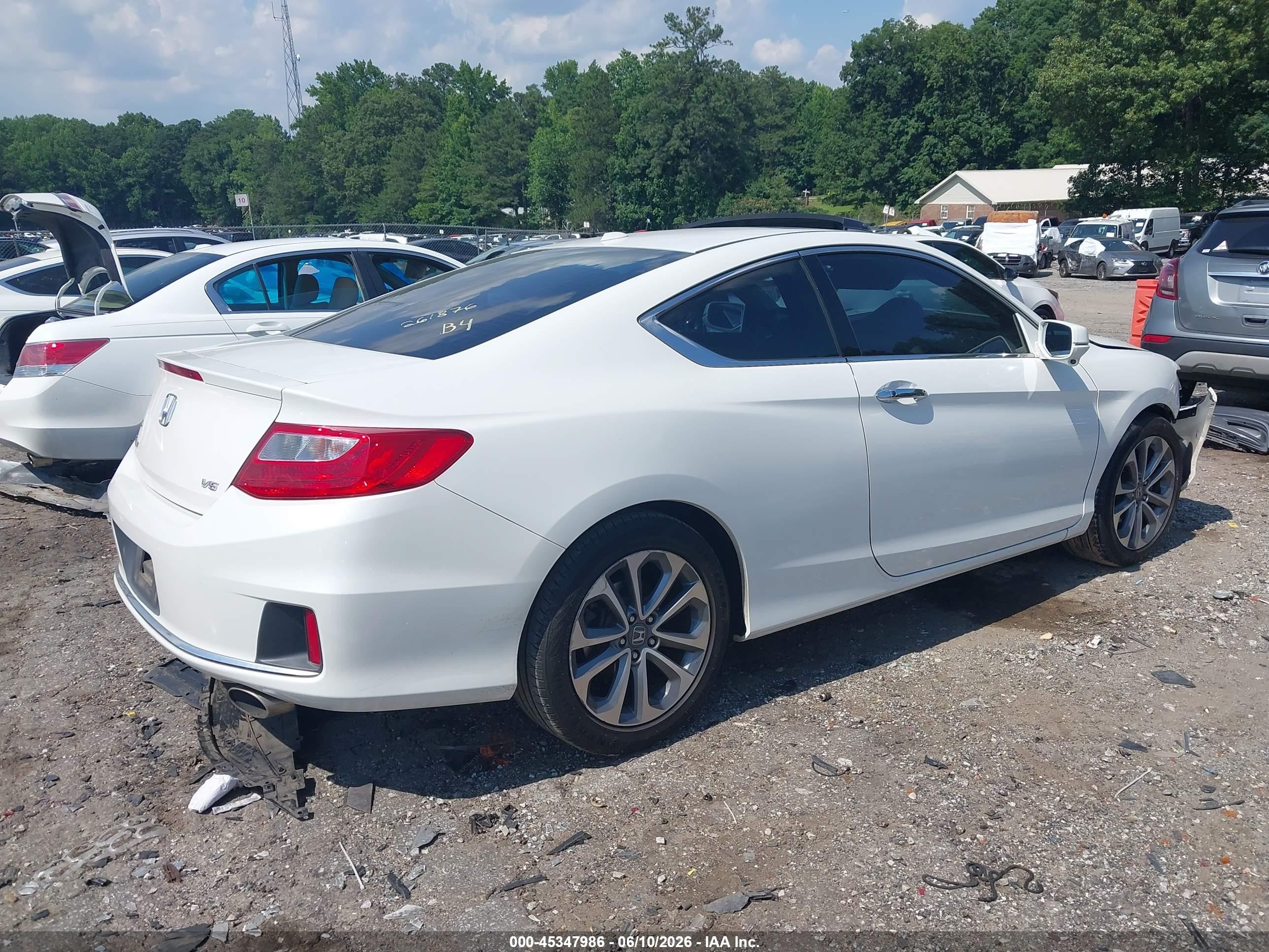 2015 Honda Accord Ex-l V-6 White vin: 1HGCT2B83FA006446