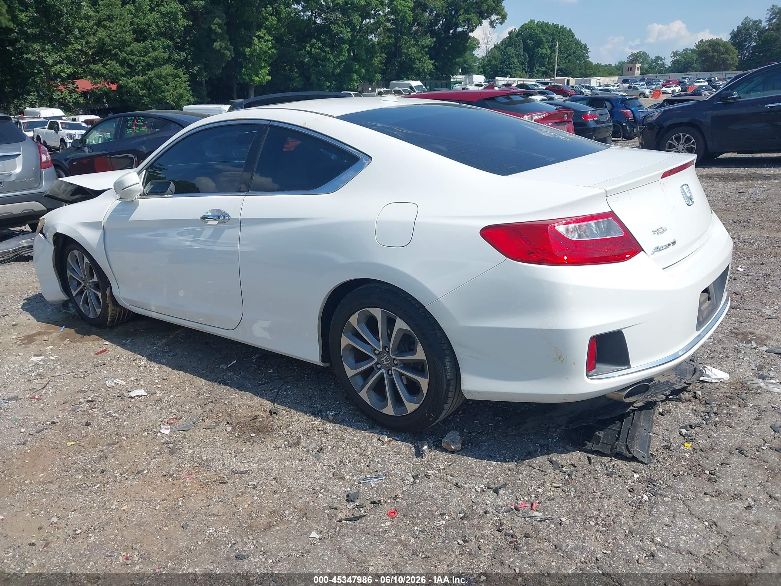 2015 Honda Accord Ex-l V-6 White vin: 1HGCT2B83FA006446
