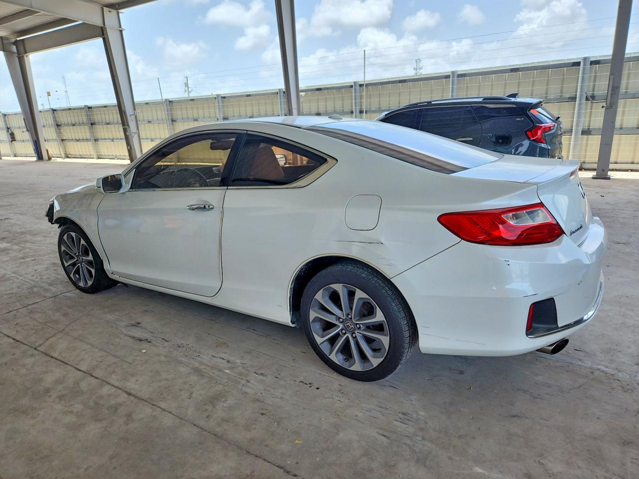2015 Honda Accord Exl White vin: 1HGCT2B83FA008908