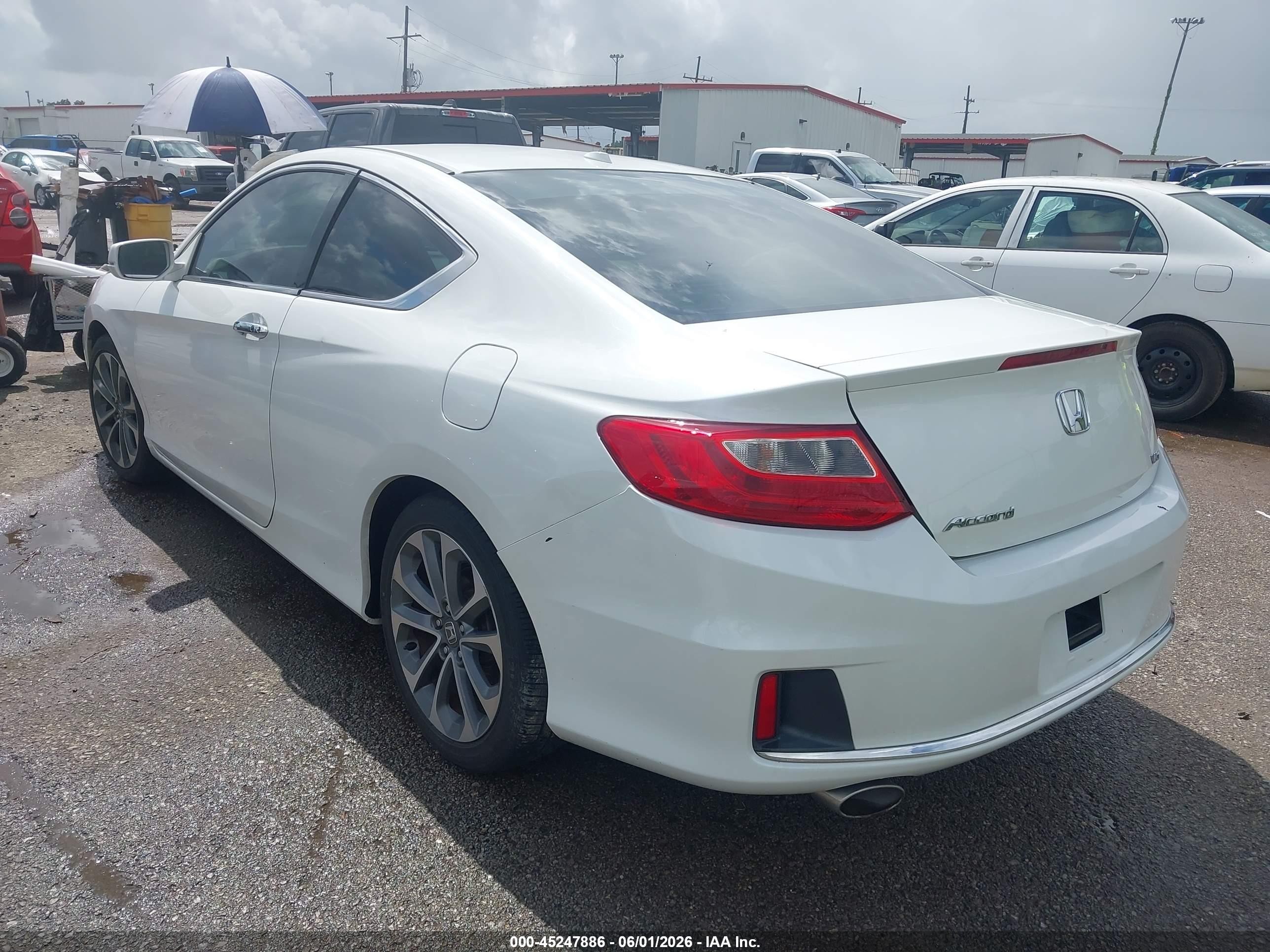 2015 Honda Accord Ex-l V-6 White vin: 1HGCT2B84FA008299