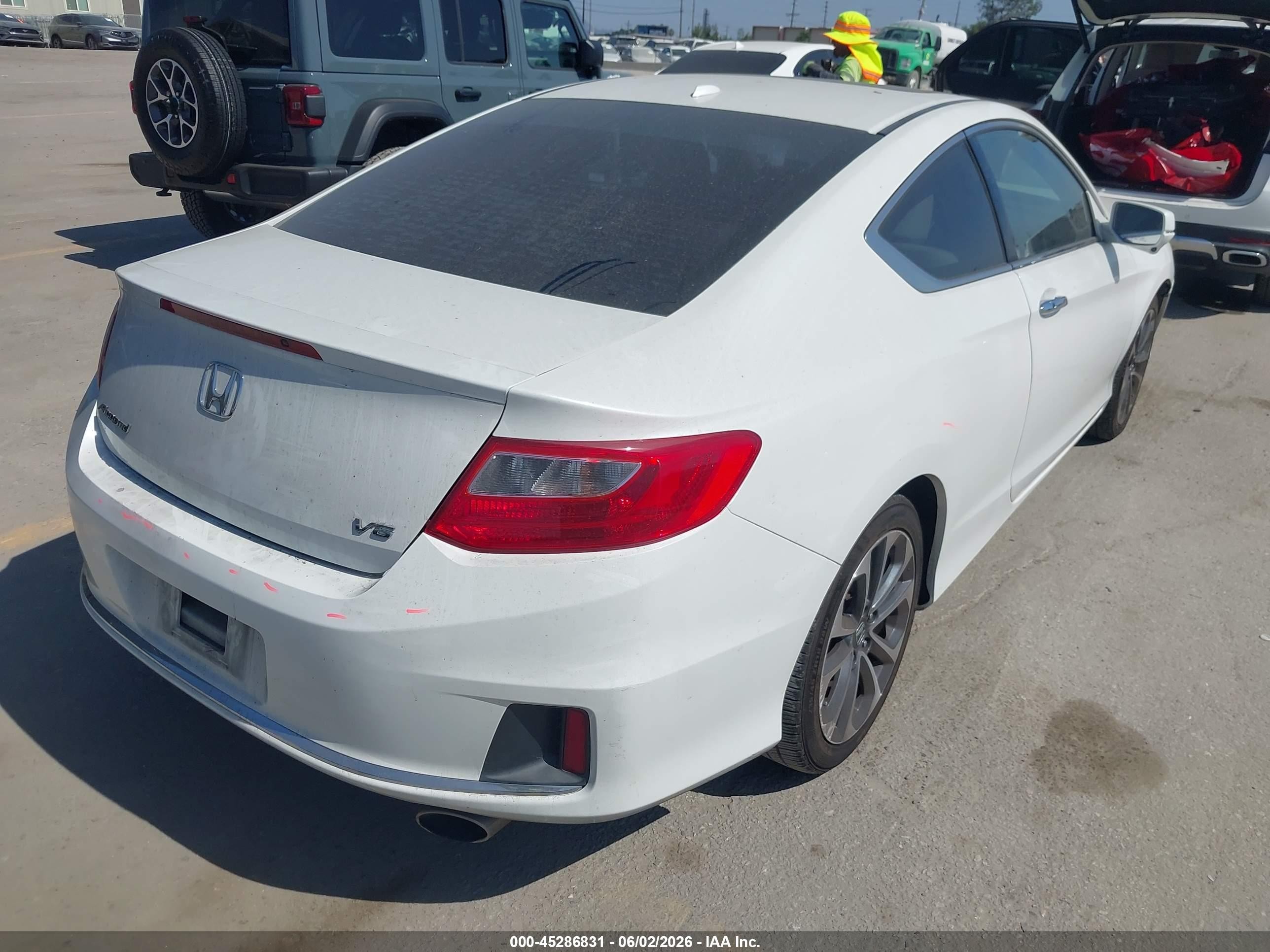 2013 Honda Accord Ex-l V-6 Белый vin: 1HGCT2B85DA000290