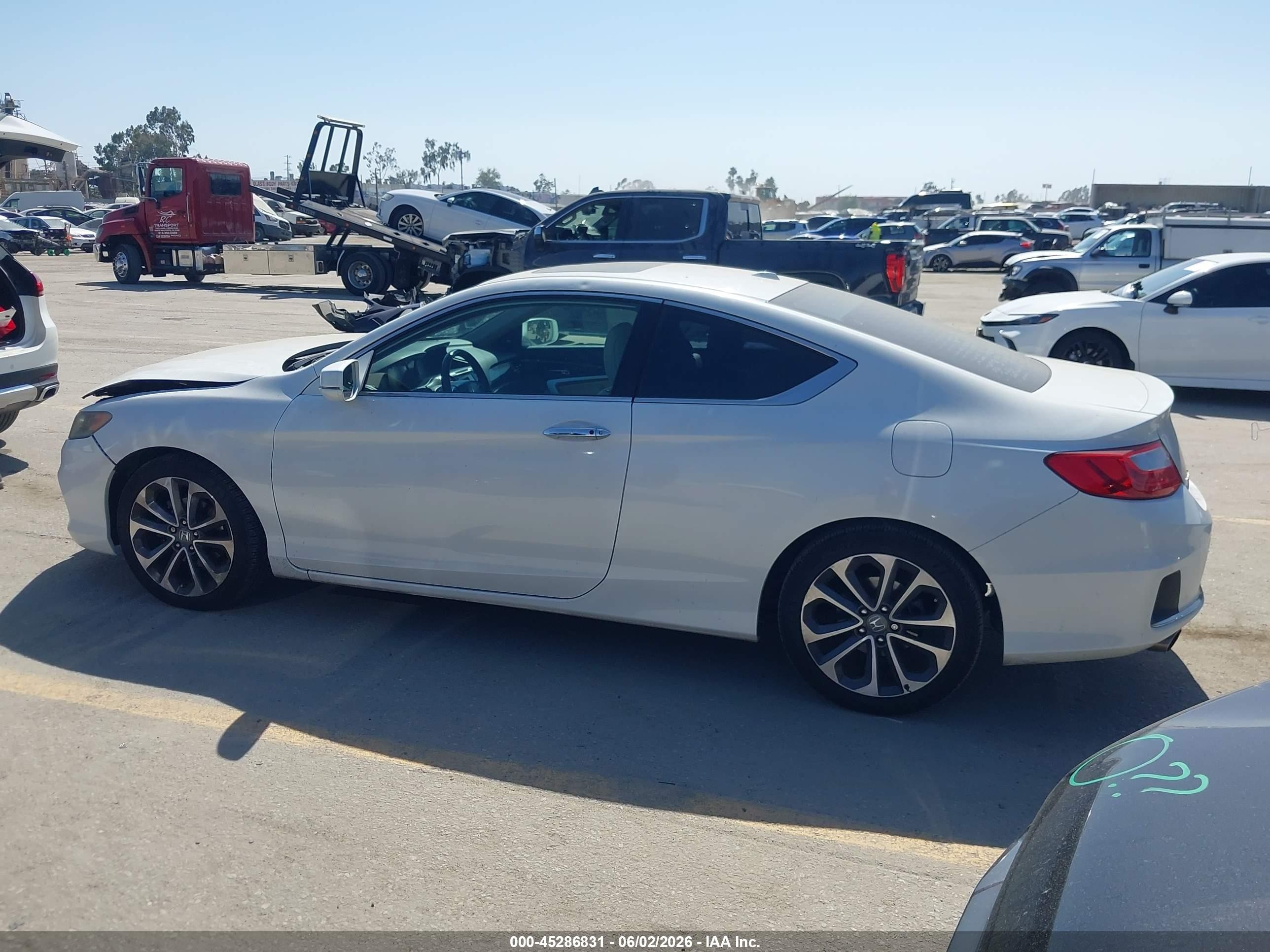2013 Honda Accord Ex-l V-6 Белый vin: 1HGCT2B85DA000290
