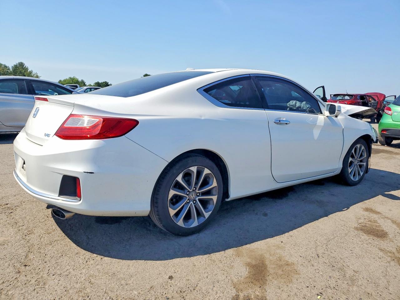2013 Honda Accord Exl White vin: 1HGCT2B86DA006924