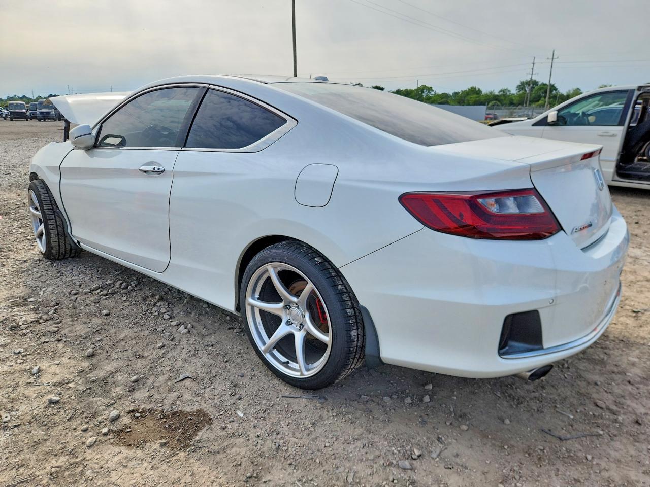 2015 Honda Accord Exl White vin: 1HGCT2B87FA002013