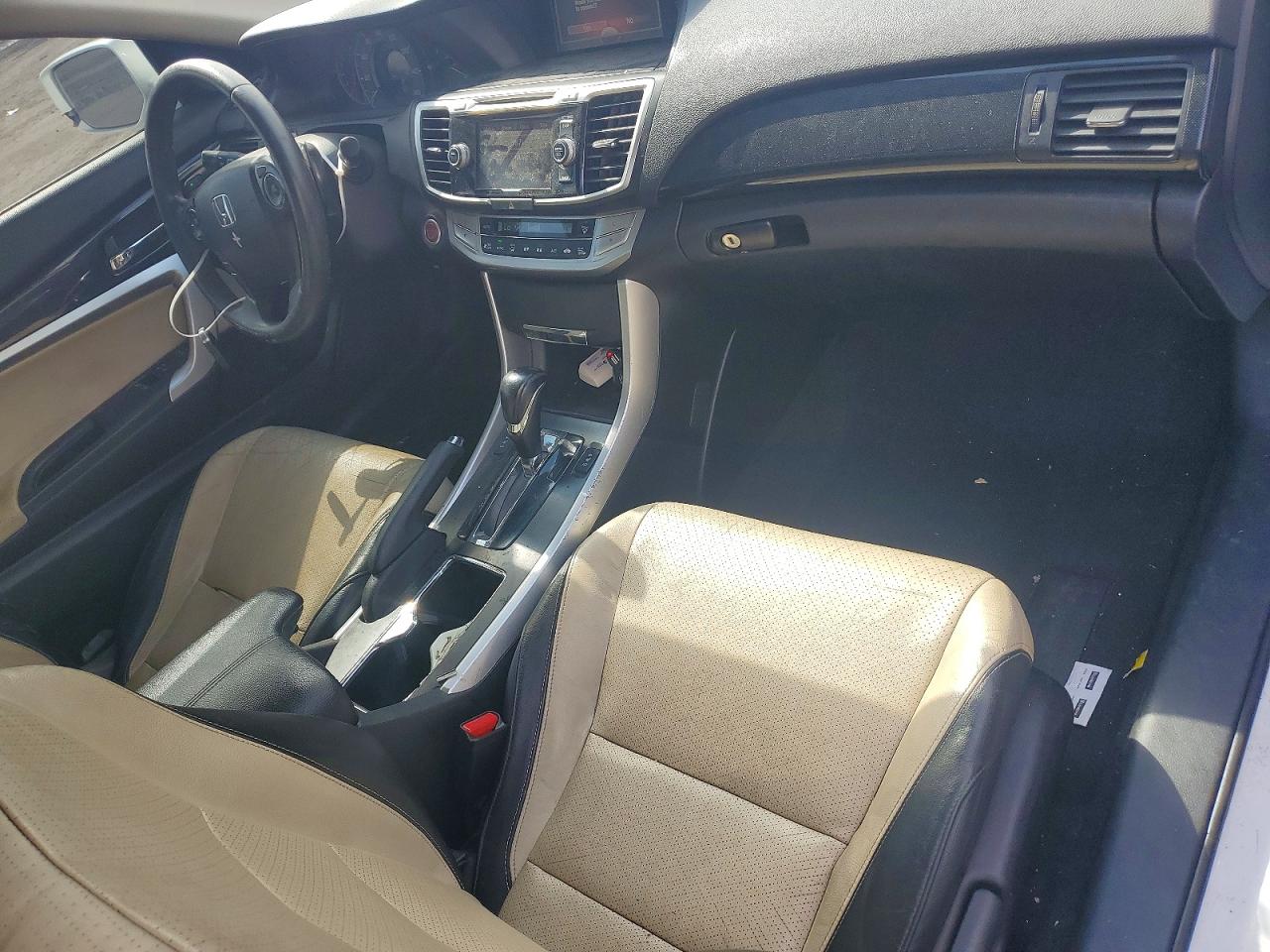 2015 Honda Accord Exl White vin: 1HGCT2B87FA003369